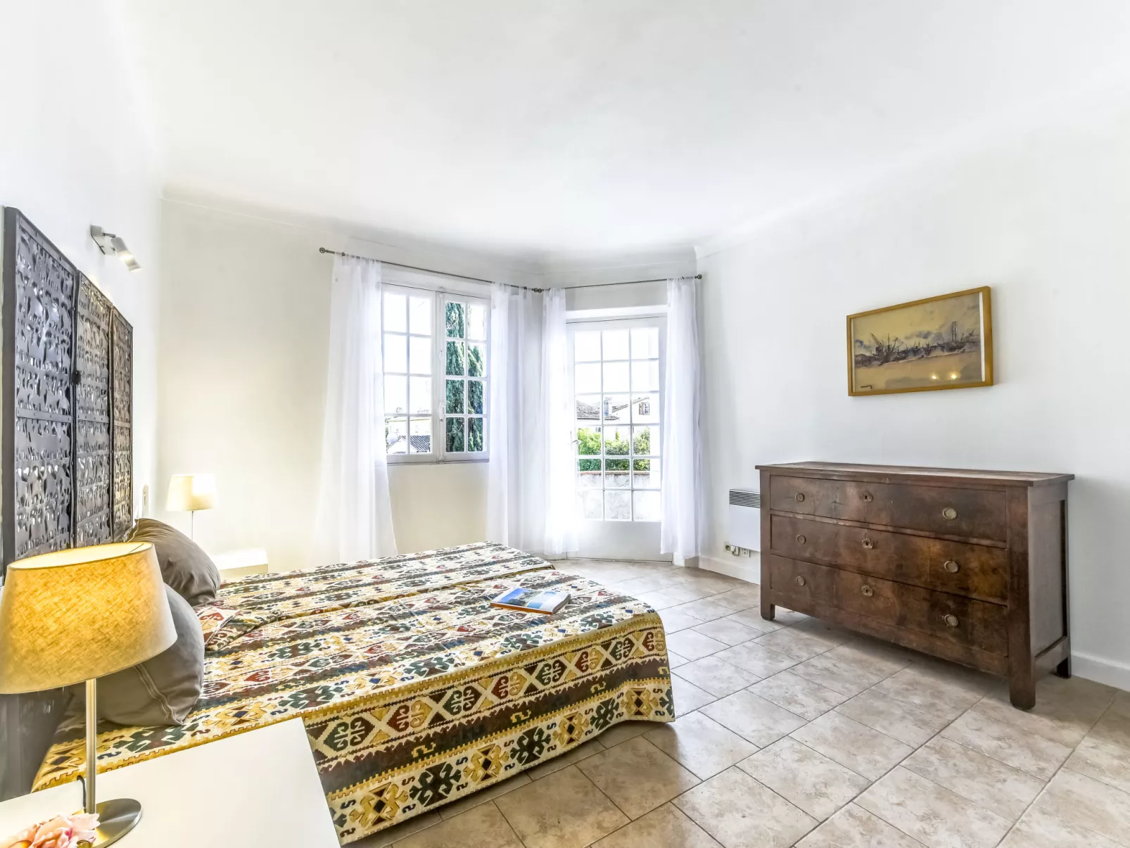 Villa Cyrnos-Inside