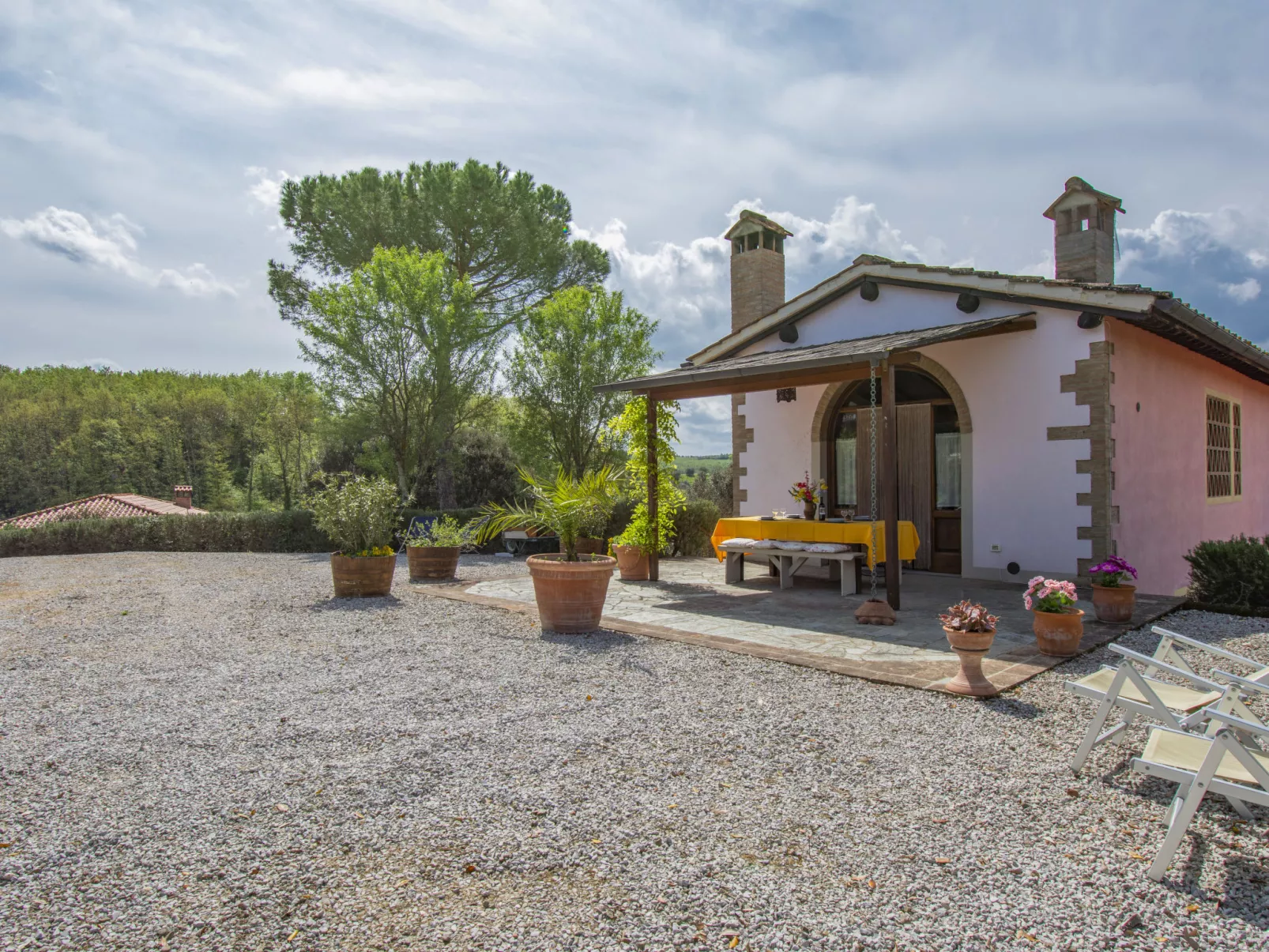 Il Vallone-Outside