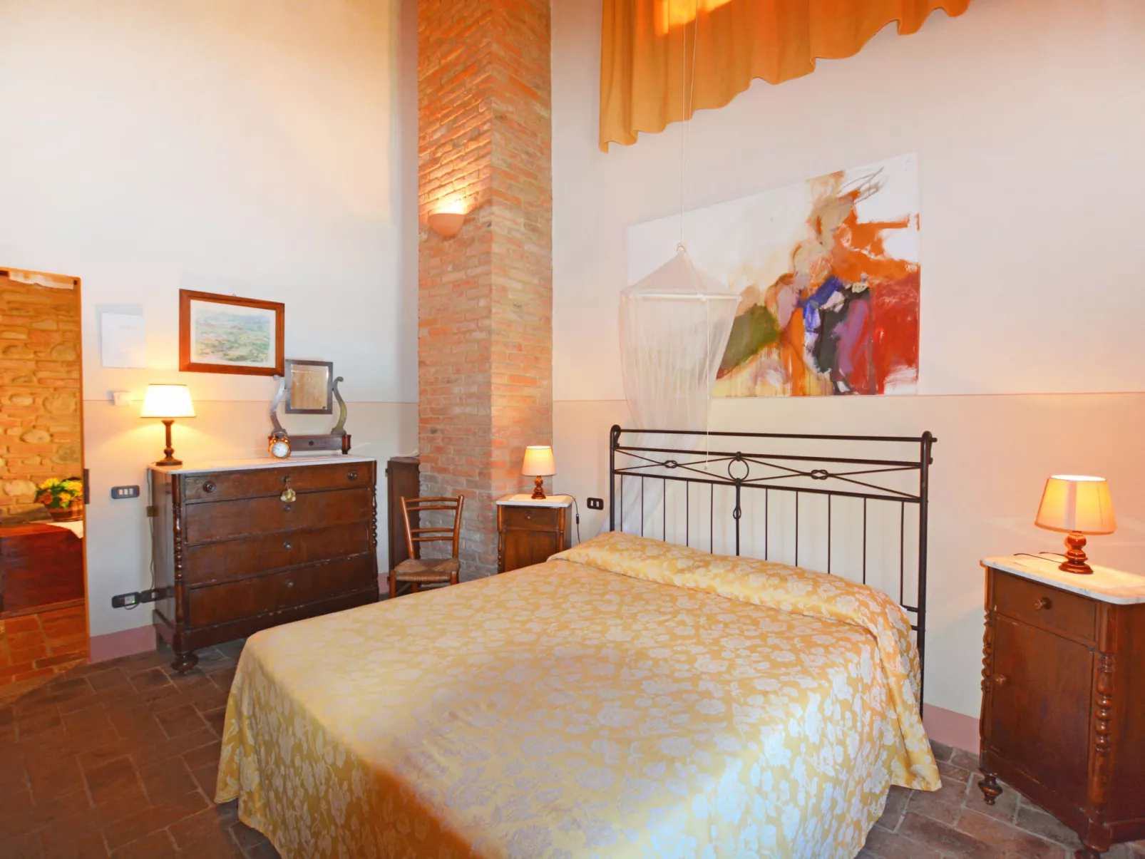 Casa Mori-Inside
