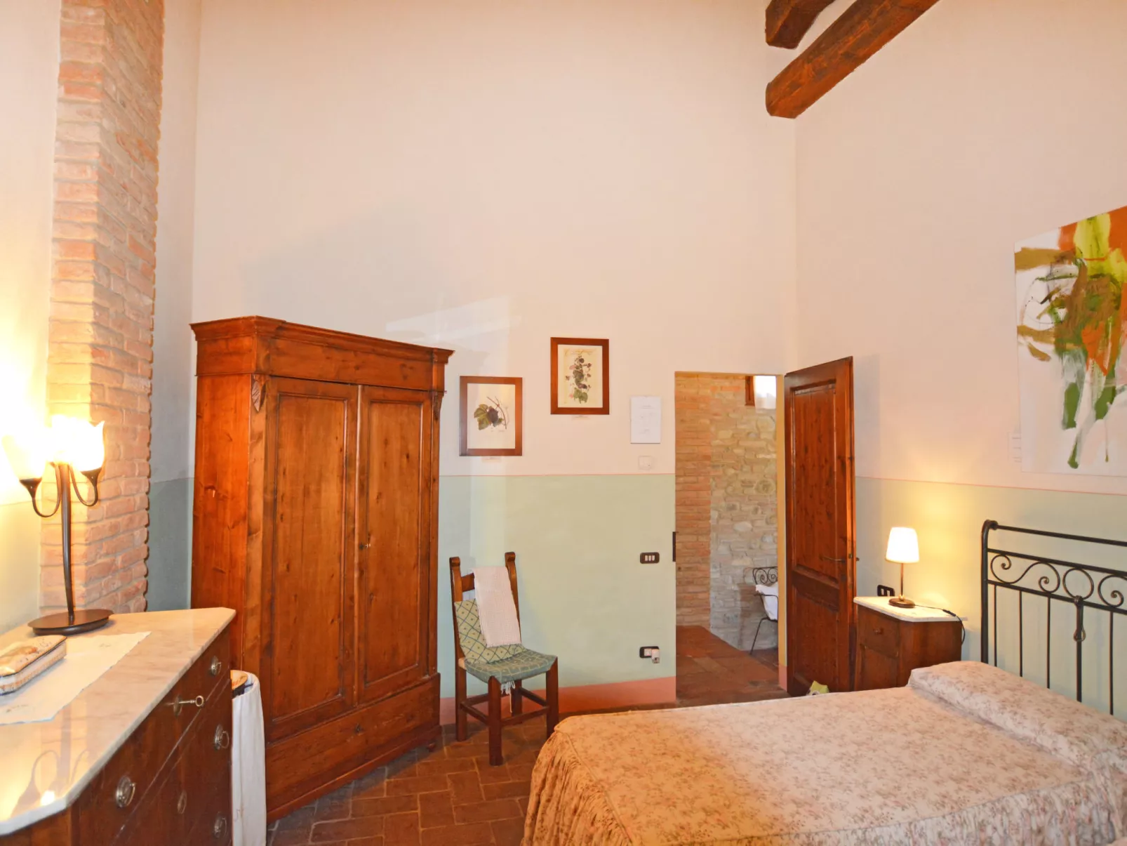 Casa Mori-Inside