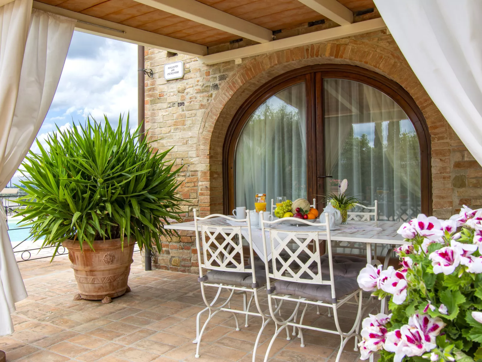La Vecchia Pieve-Outside