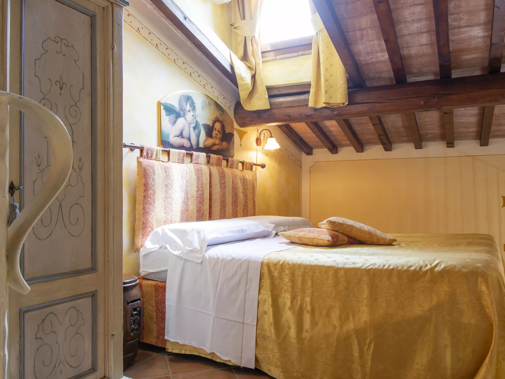 La Vecchia Pieve-Inside