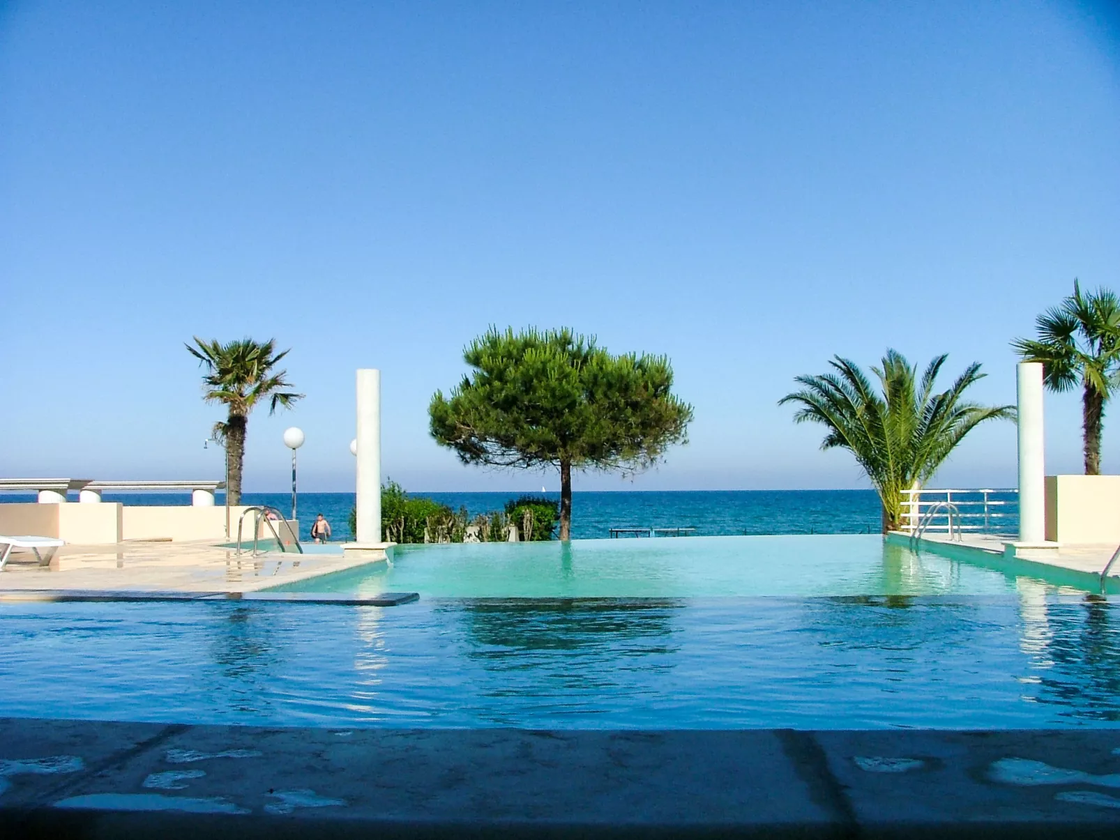 MB6 sans vue mer-Outside