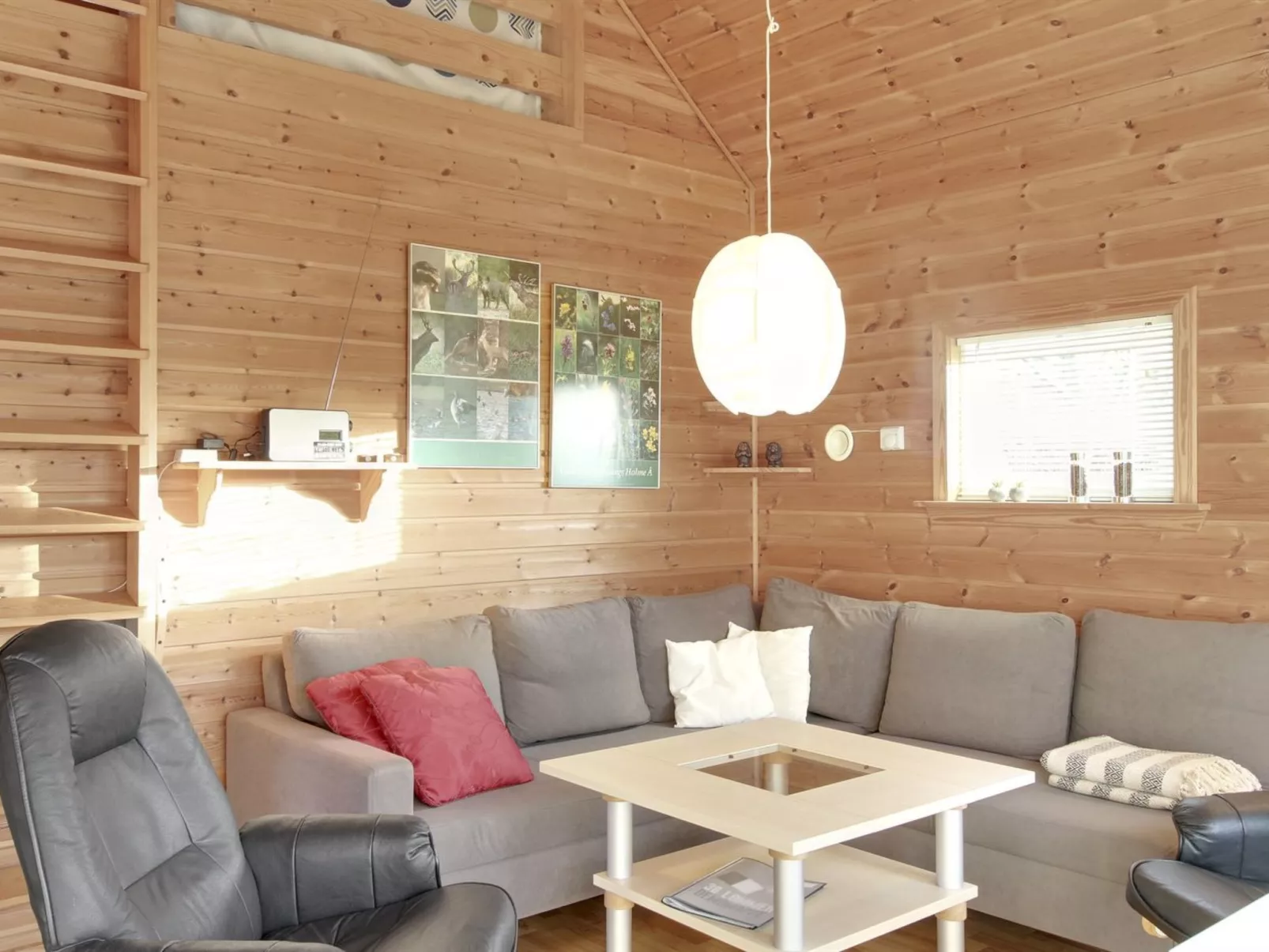 "Terese" - 45km from the sea-Inside