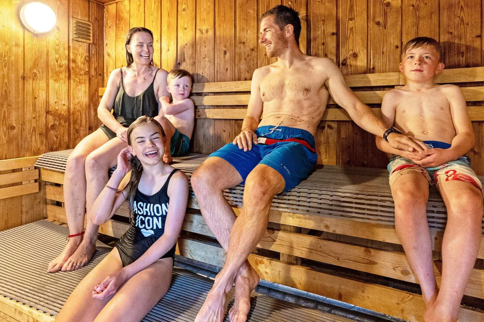 Maison de vacances pour 10 dans un parc de vacances a Blåvand-Piscine