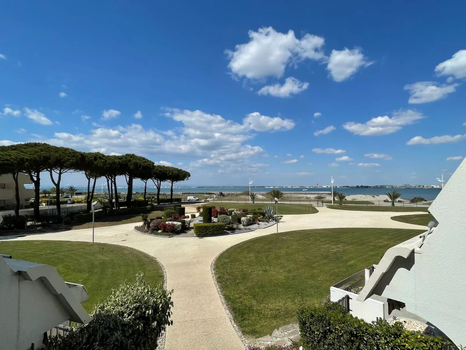 Résidence du Golfe-Outside