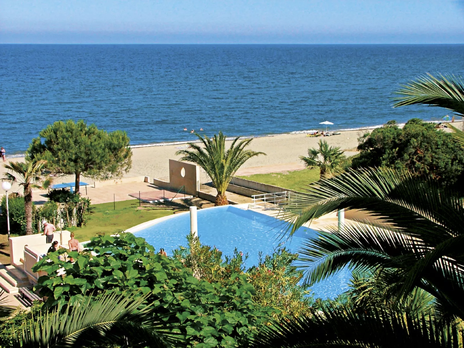 MB6 Loggia-Outside