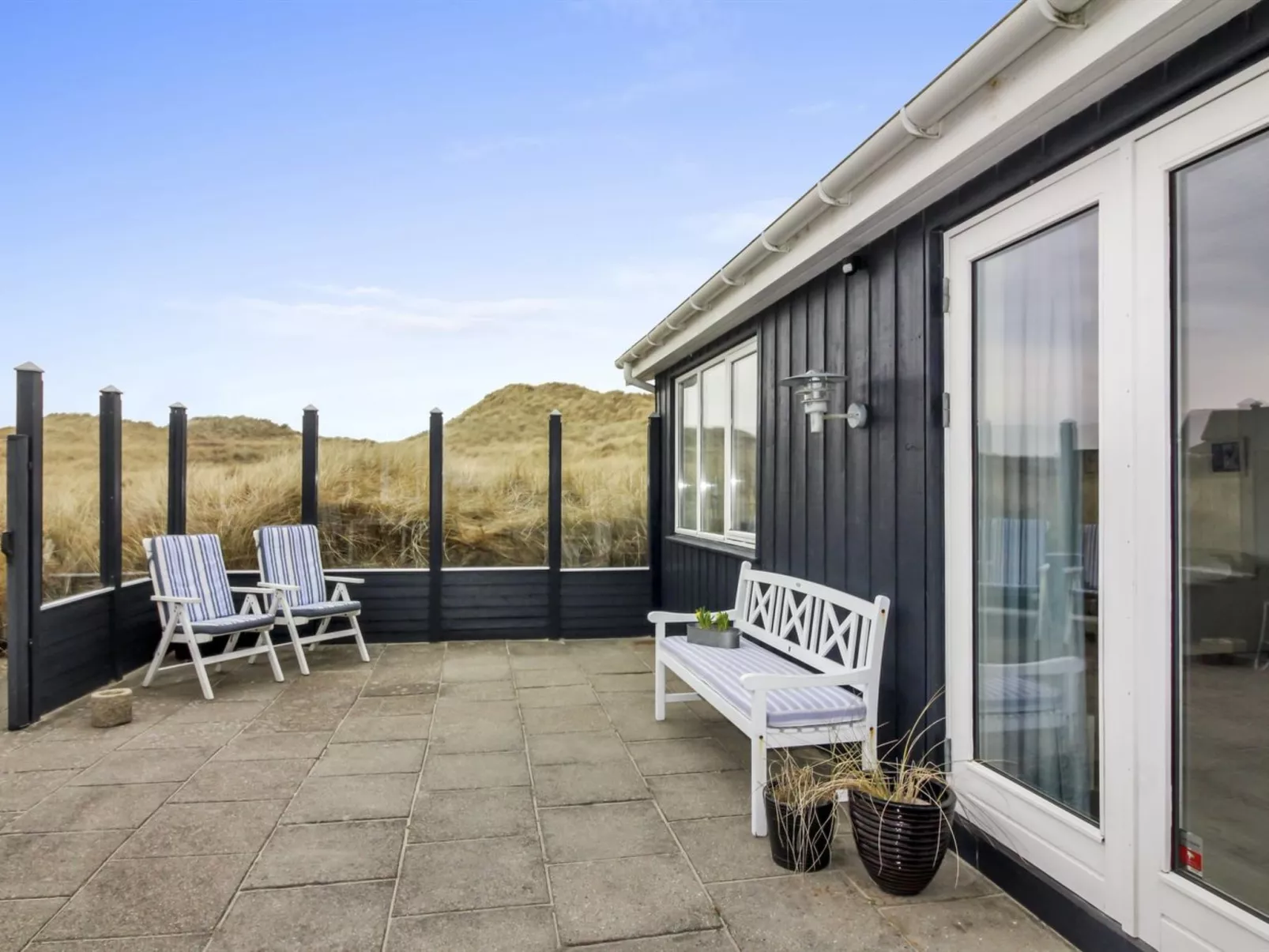 "Ingvild" - 150m from the sea-Outside