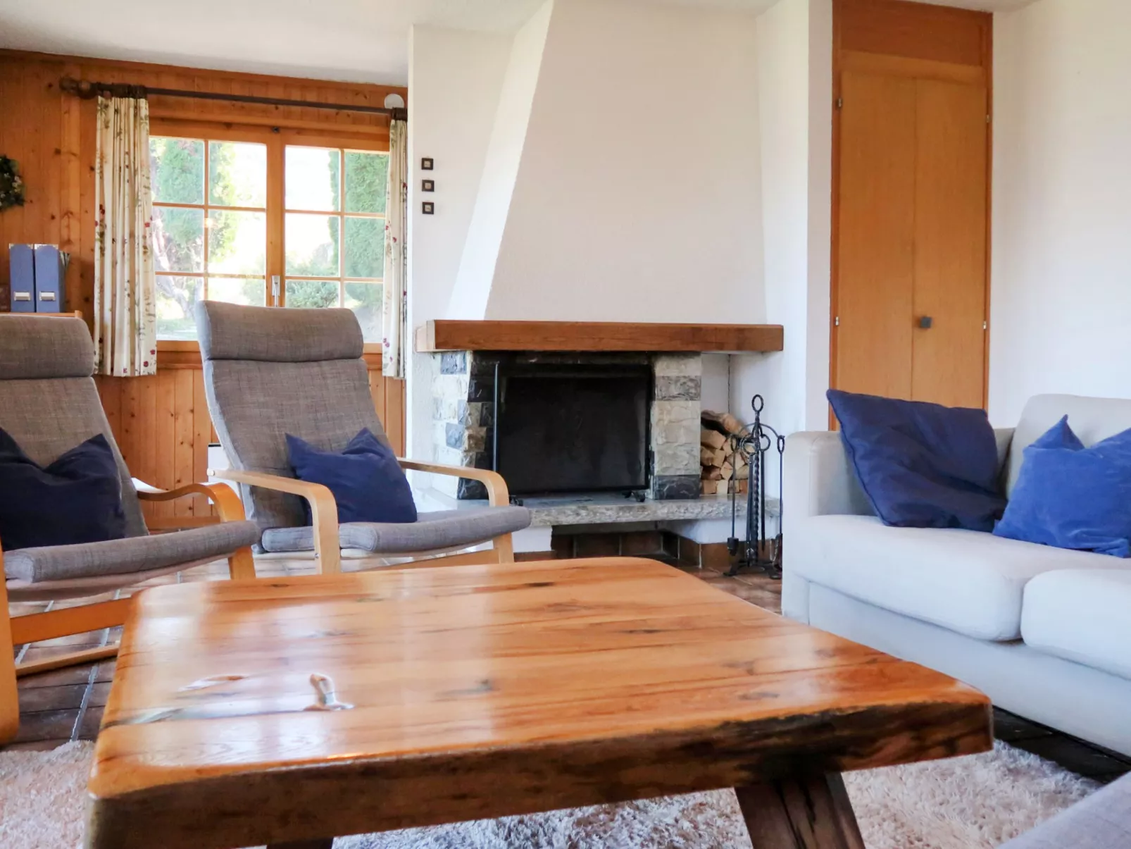 Chalet Enfin-Drinnen