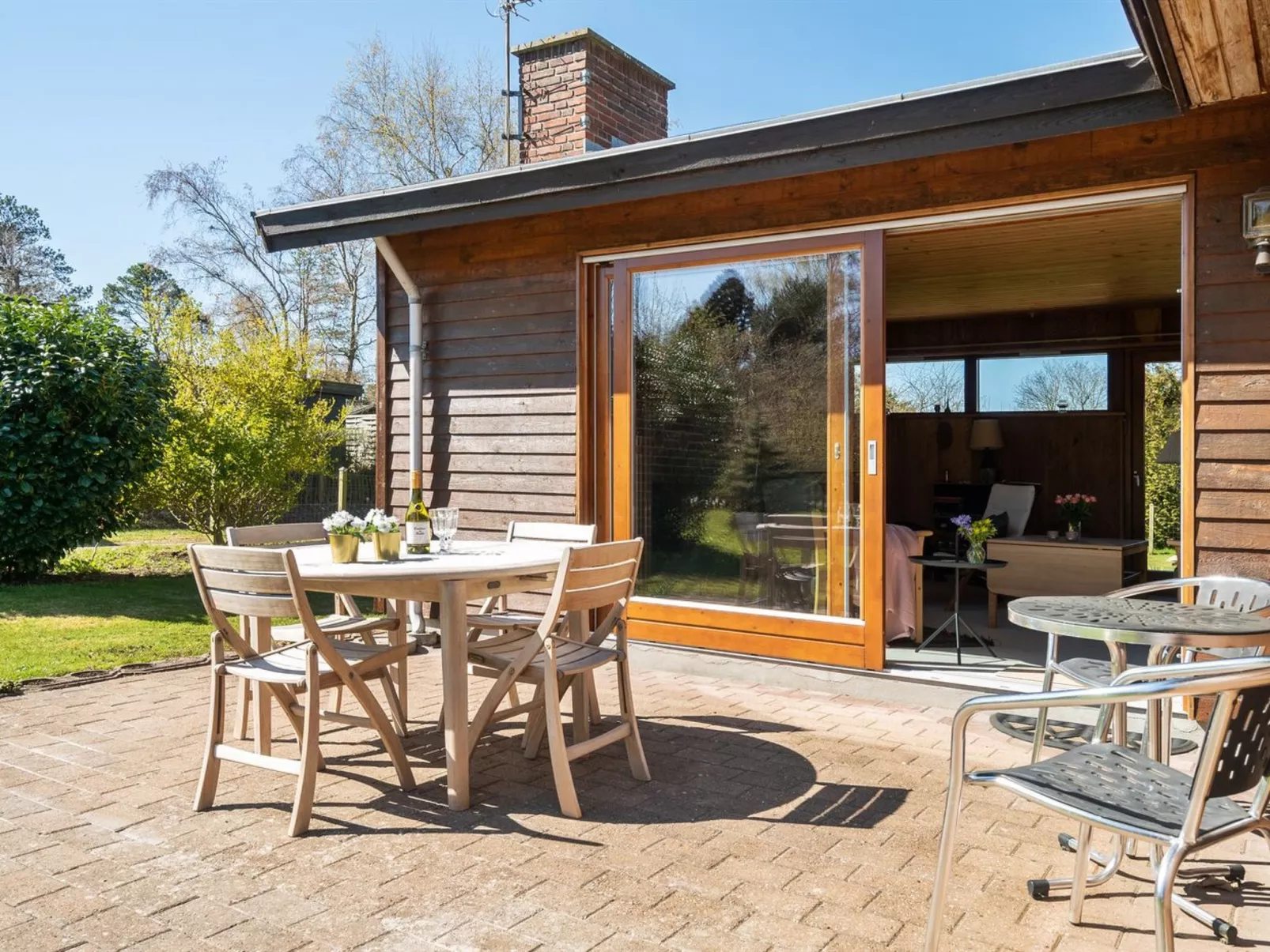 "Alvia" - 200m from the sea-Outside