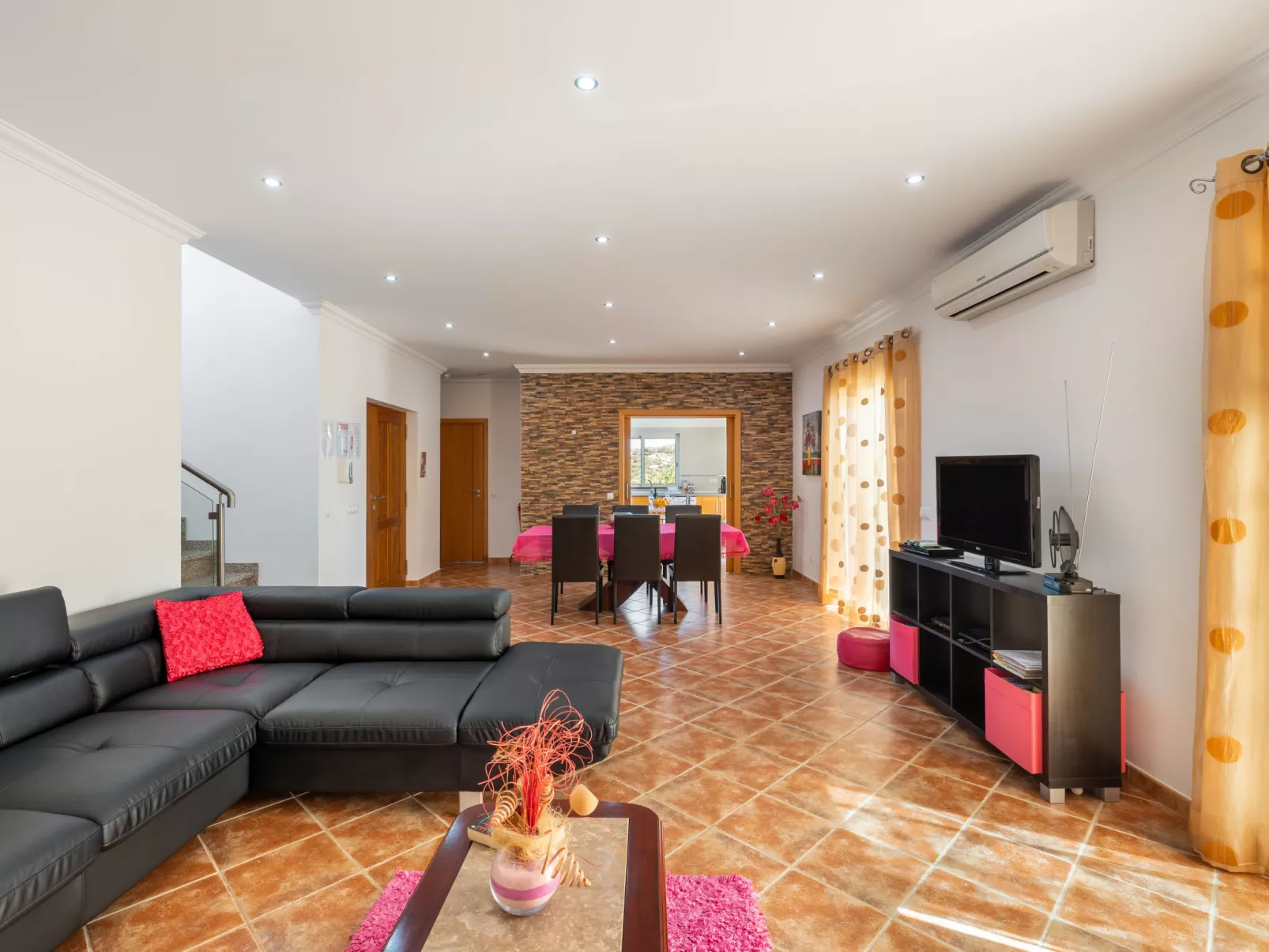 Casa Joaquim-Inside