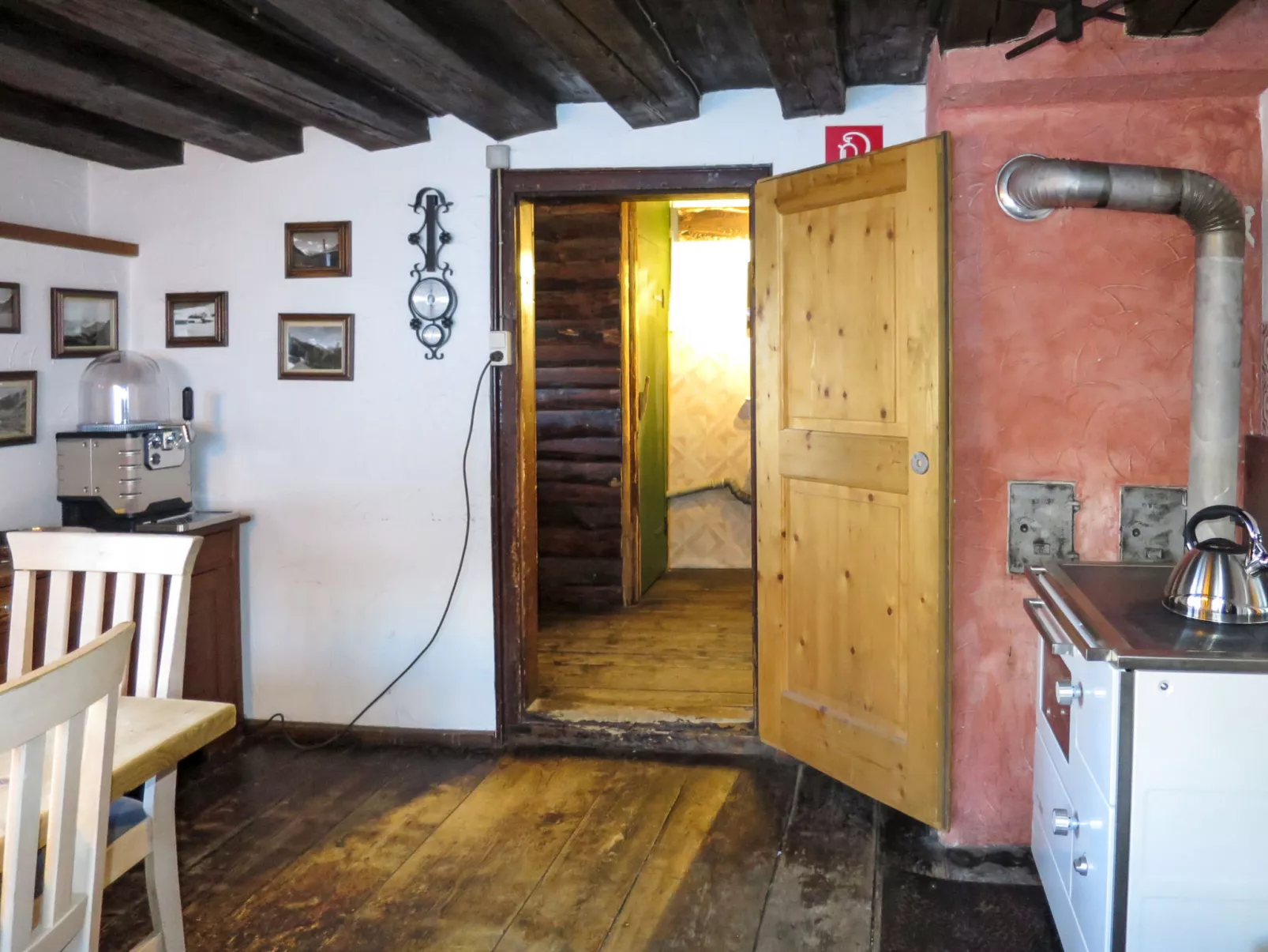 Alte Sahnealm-Inside