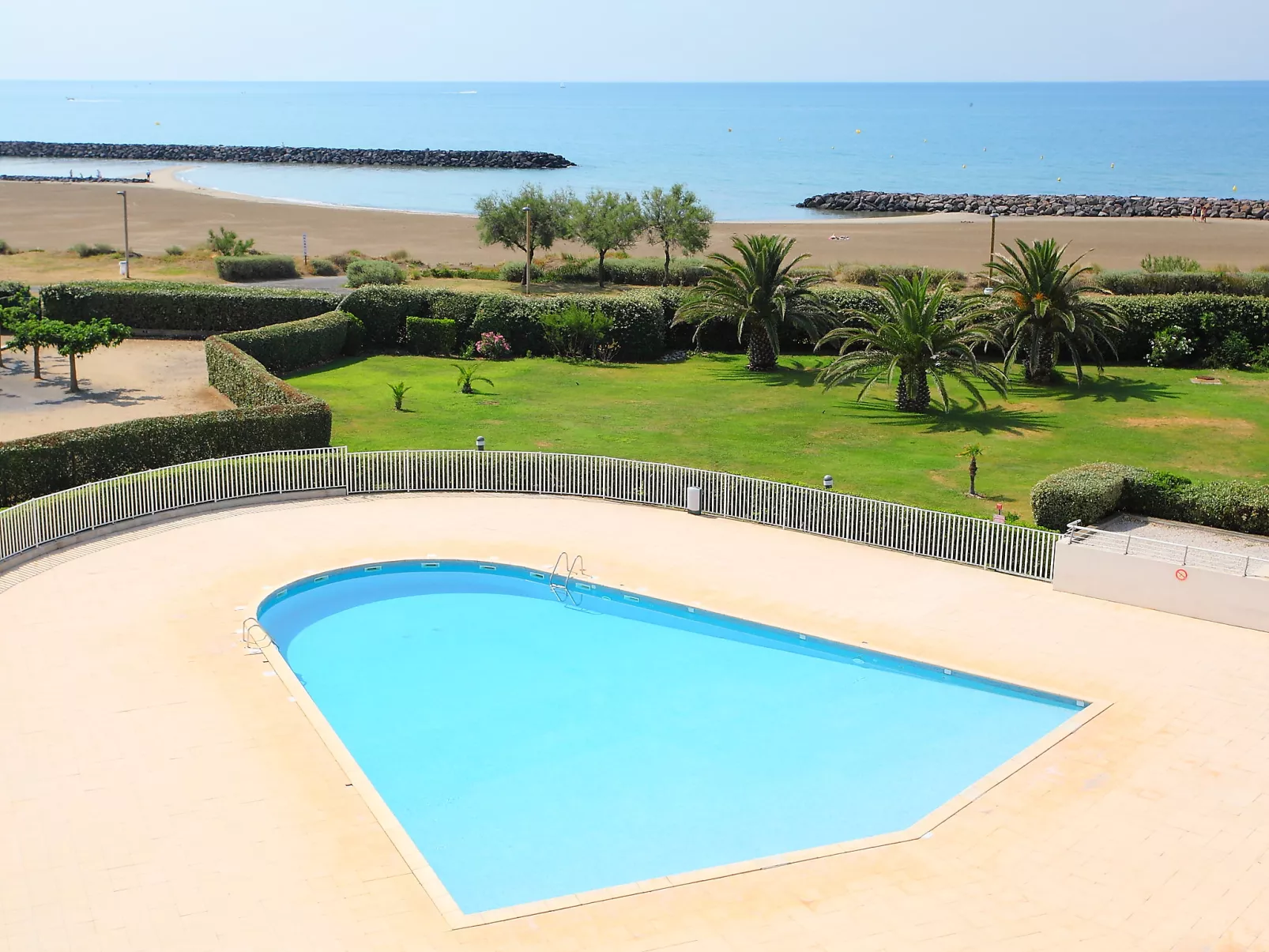 Les Rivages de Rochelongue-Outside