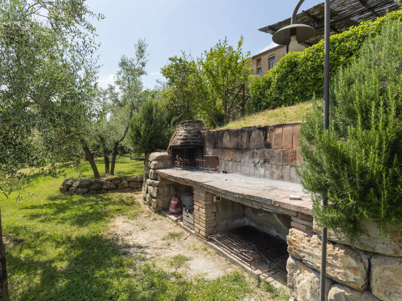 Le Buche-Dehors