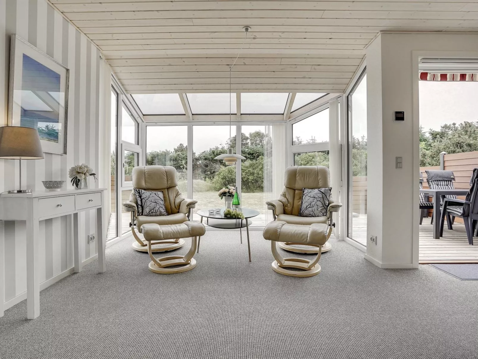 "Skakke" - 900m from the sea-Drinnen