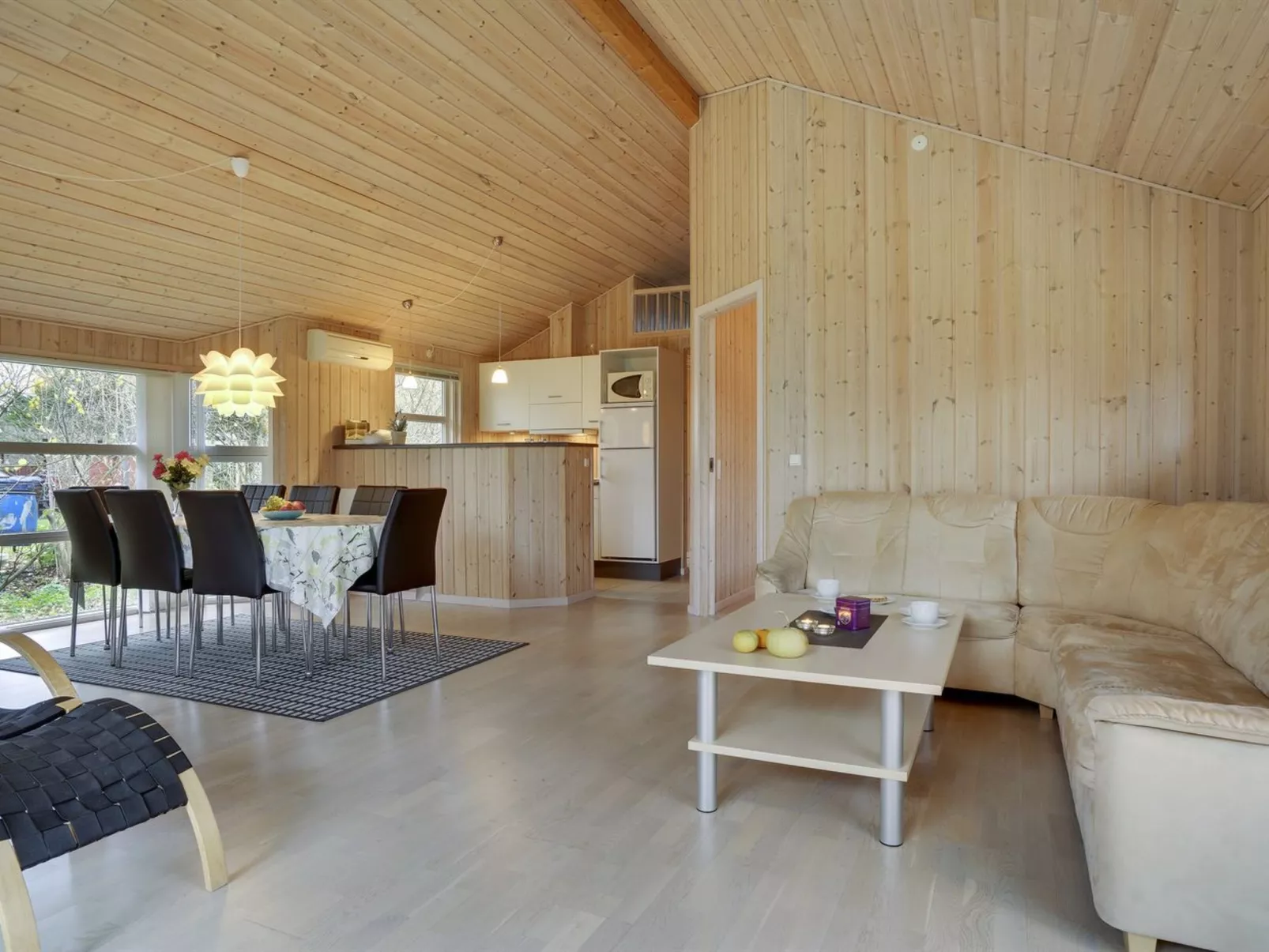 "Thorketil" - 1.1km from the sea-Inside