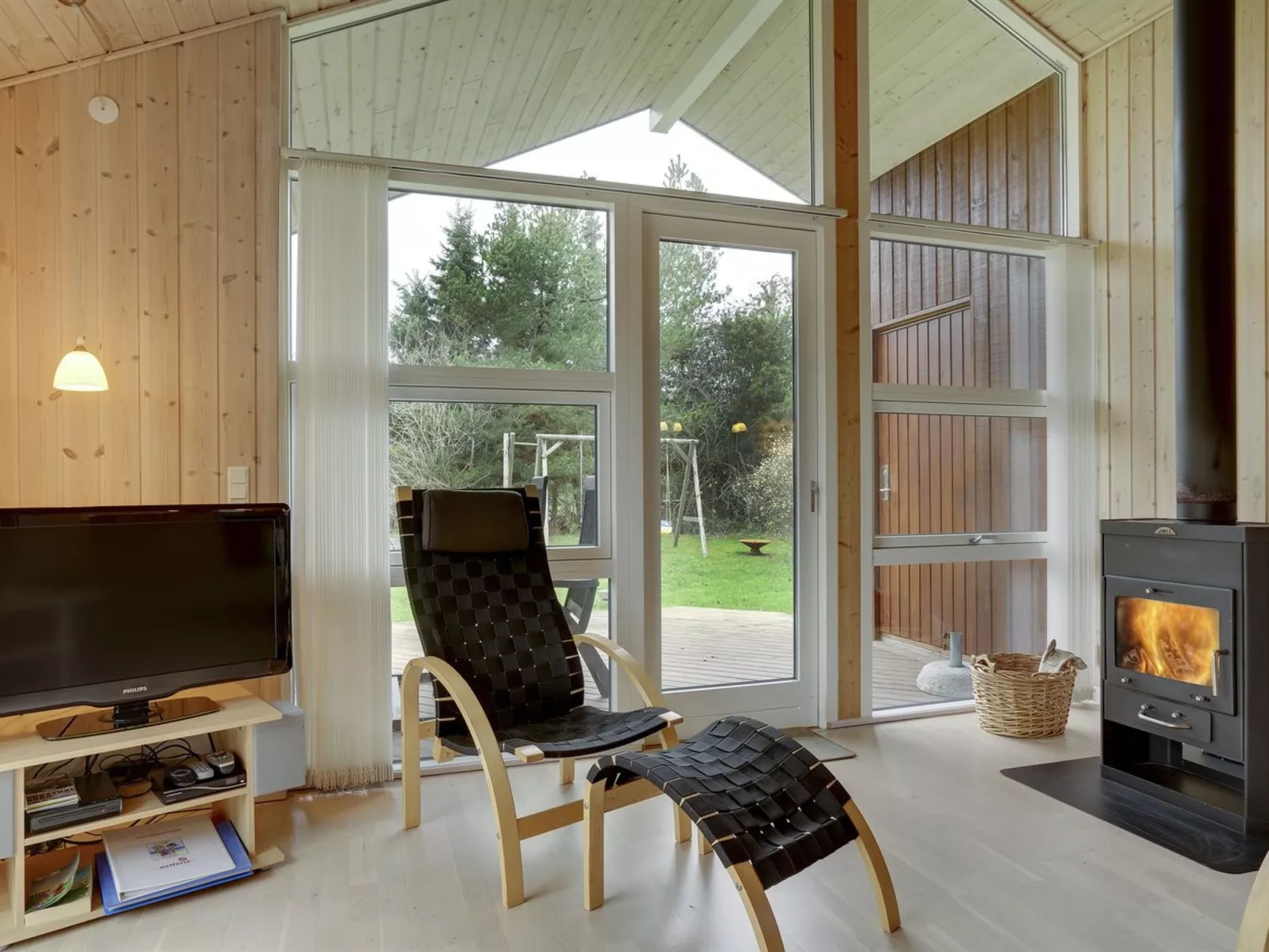 "Thorketil" - 1.1km from the sea-Inside