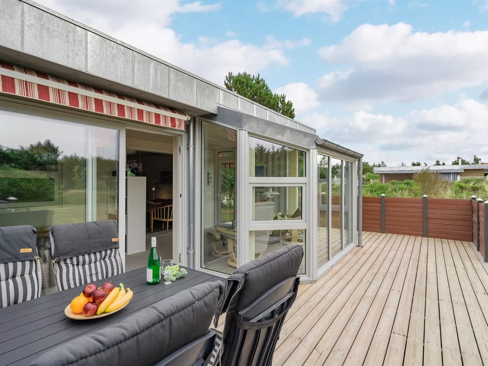 "Skakke" - 900m from the sea-Draußen