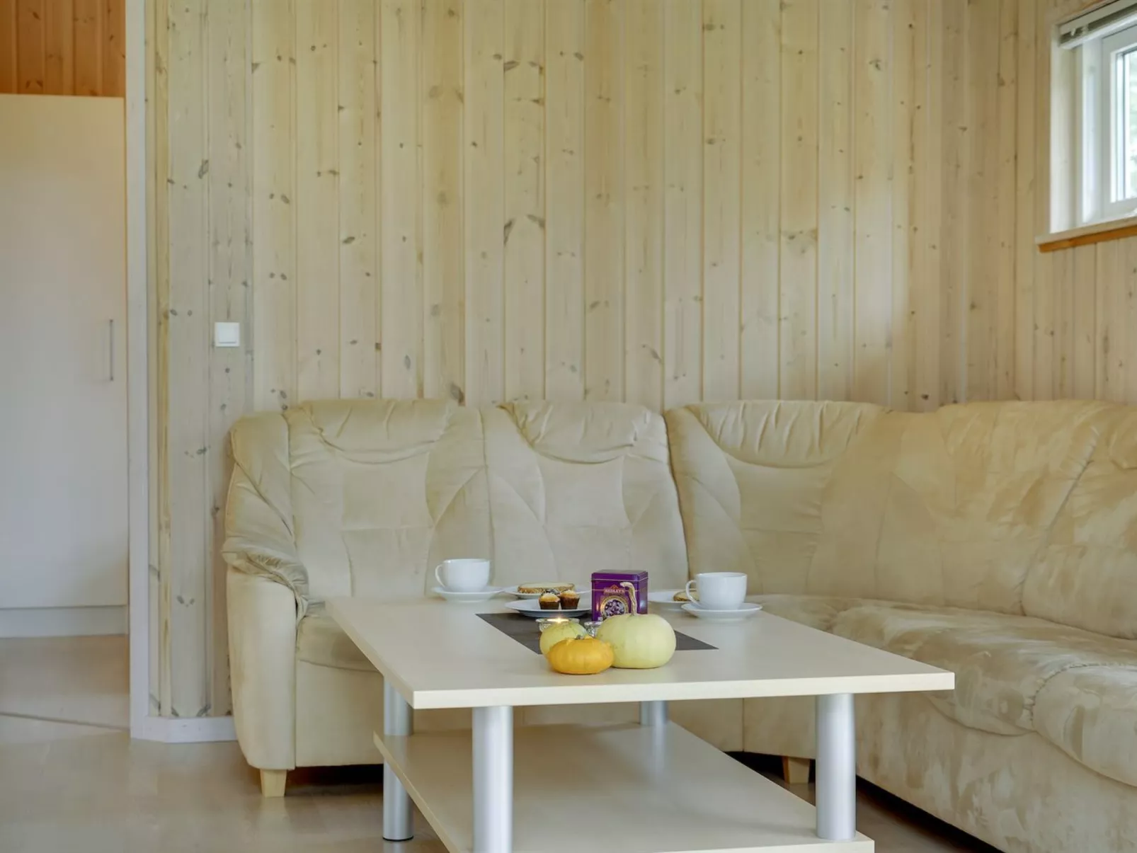 "Thorketil" - 1.1km from the sea-Inside