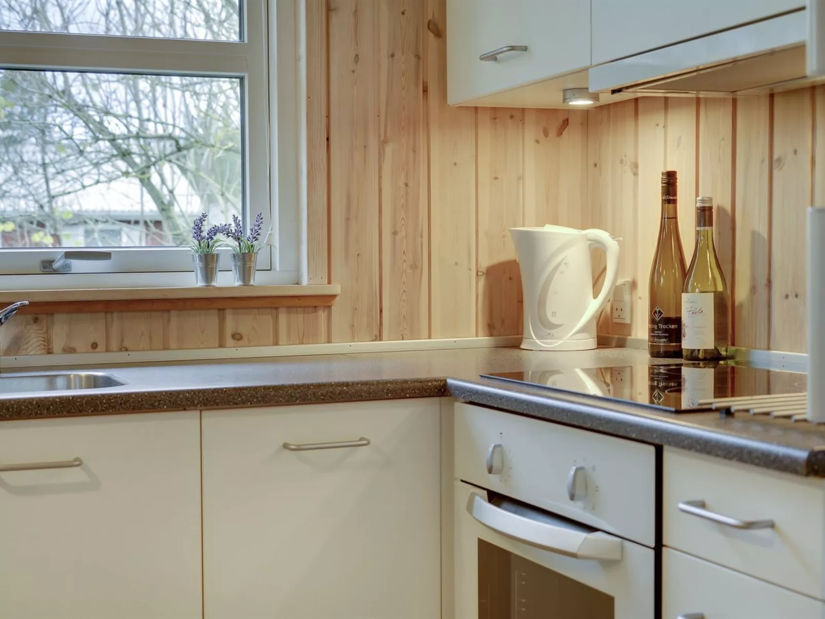 "Thorketil" - 1.1km from the sea-Inside