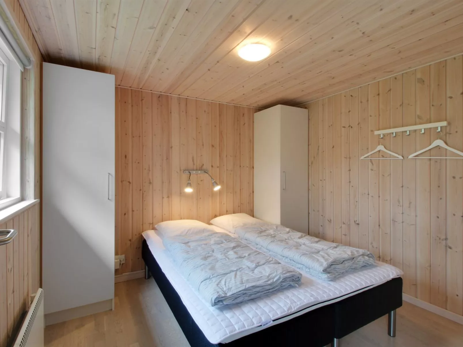 "Thorketil" - 1.1km from the sea-Inside