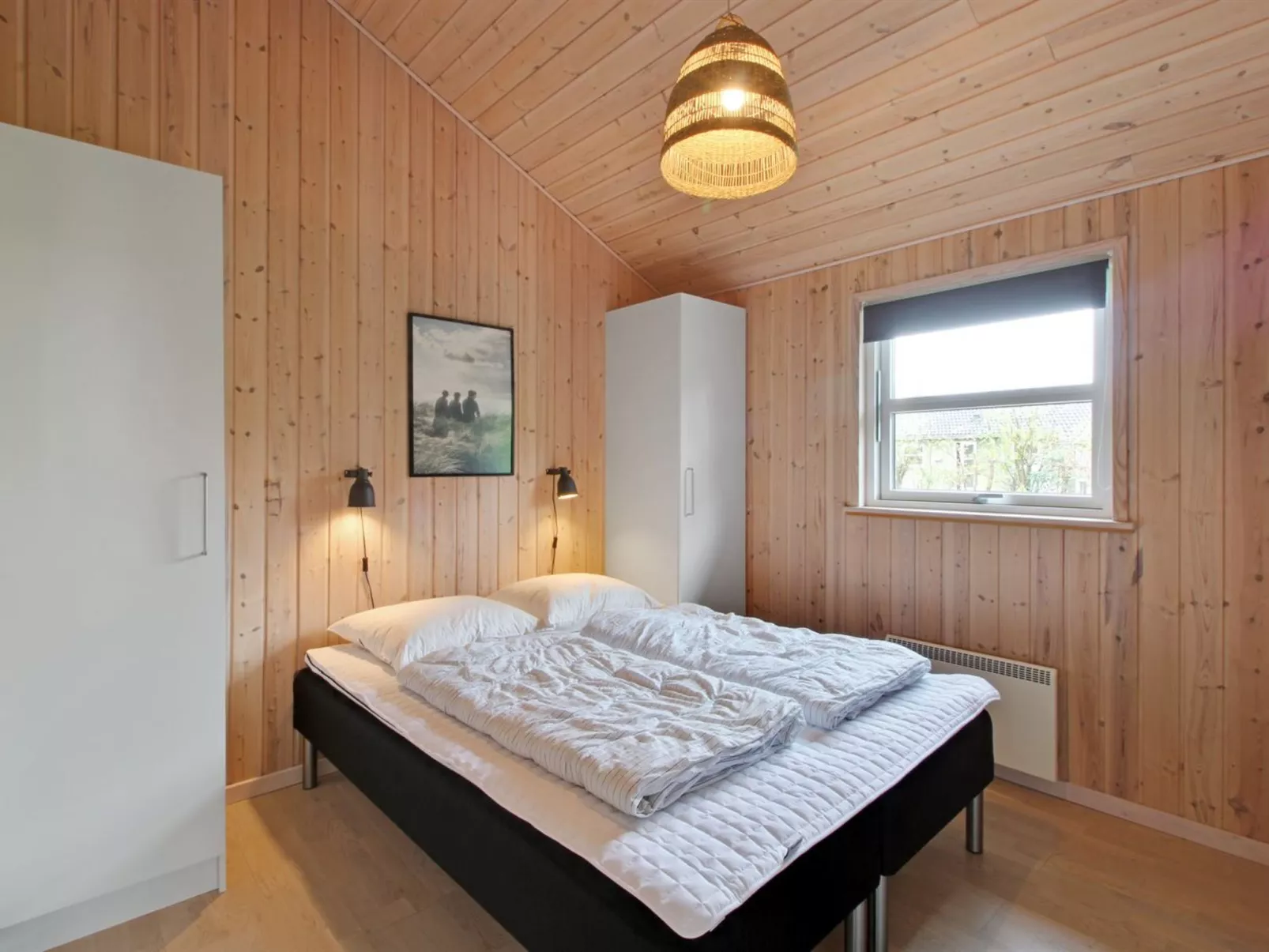 "Thorketil" - 1.1km from the sea-Inside