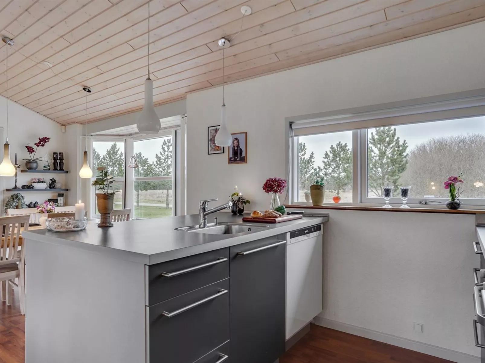 "Andrea" - 1.4km from the sea-Inside