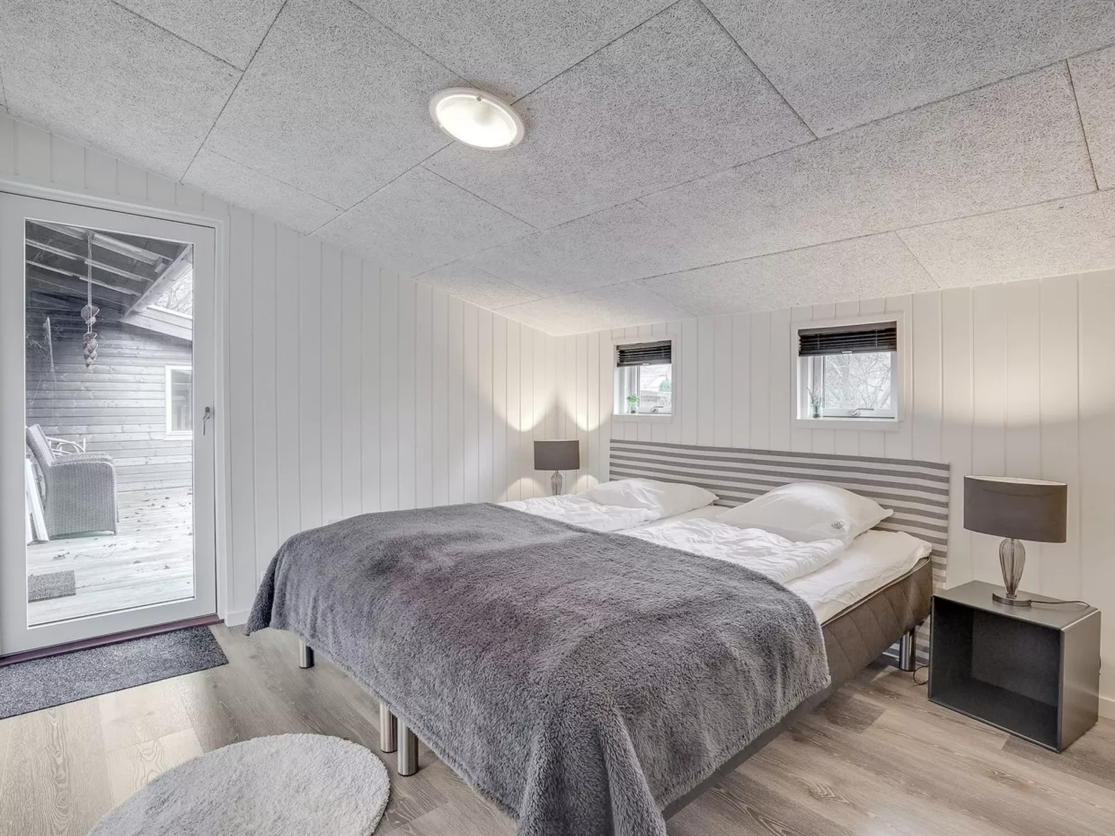 "Vitus" - 30km from the sea-Inside