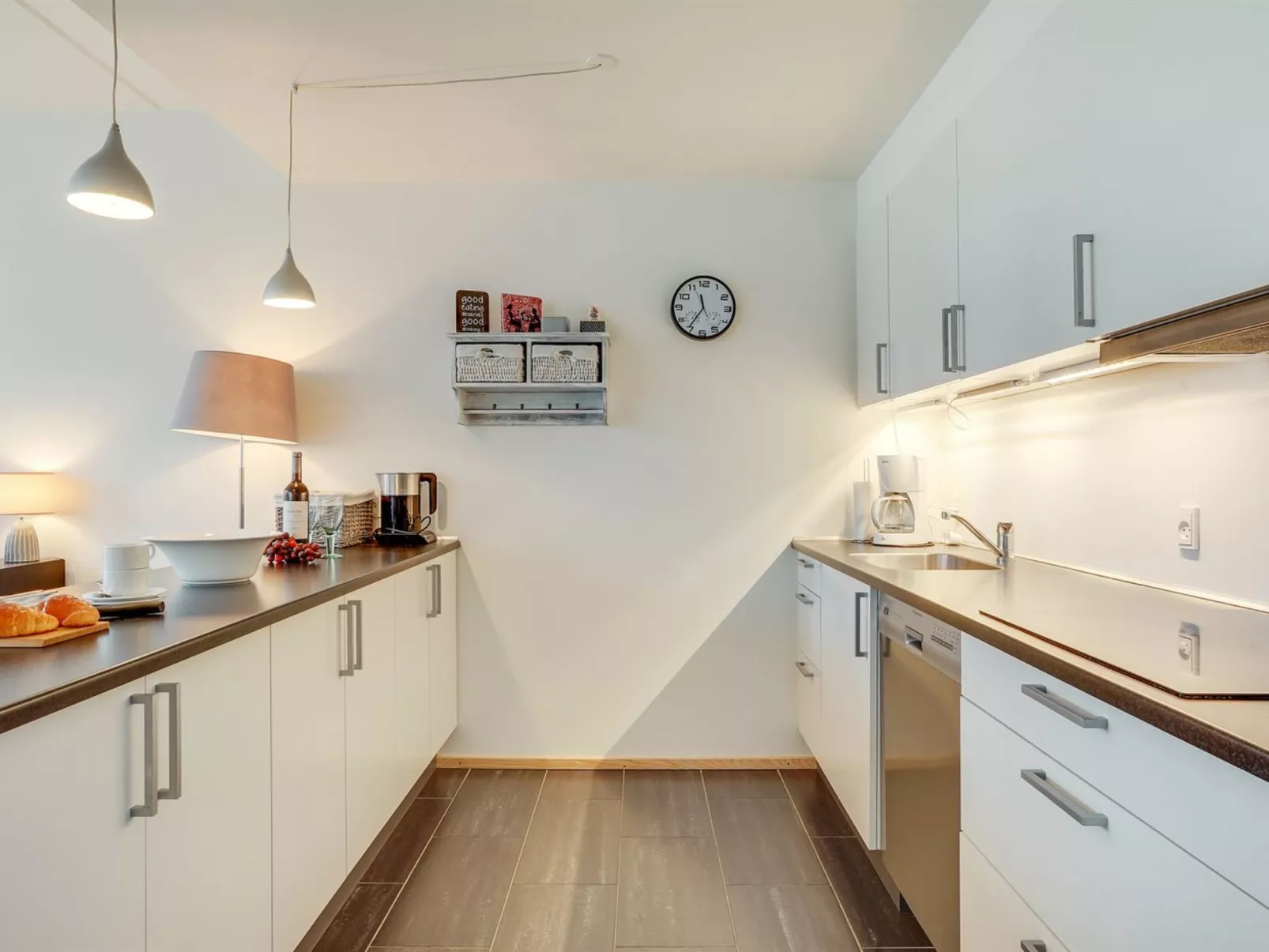 "Theis" - 100m from the sea-Inside