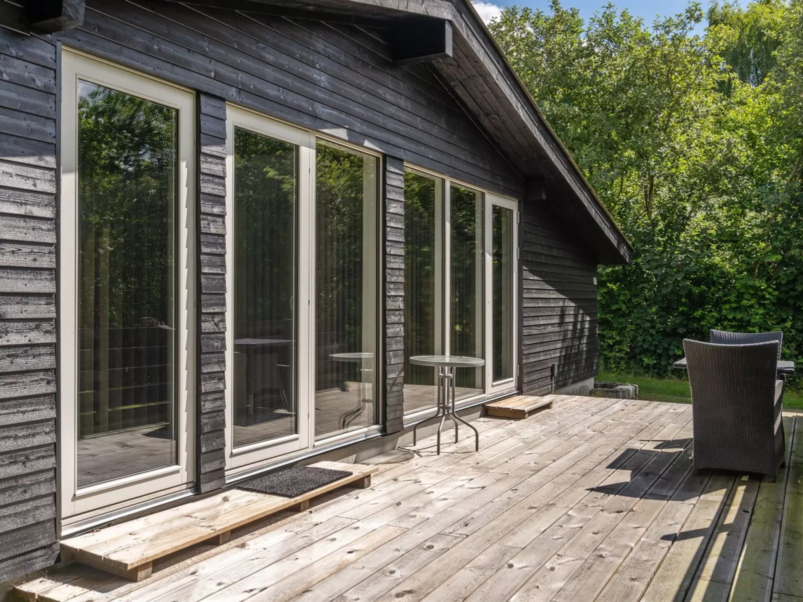 "Vitus" - 30km from the sea-Outside