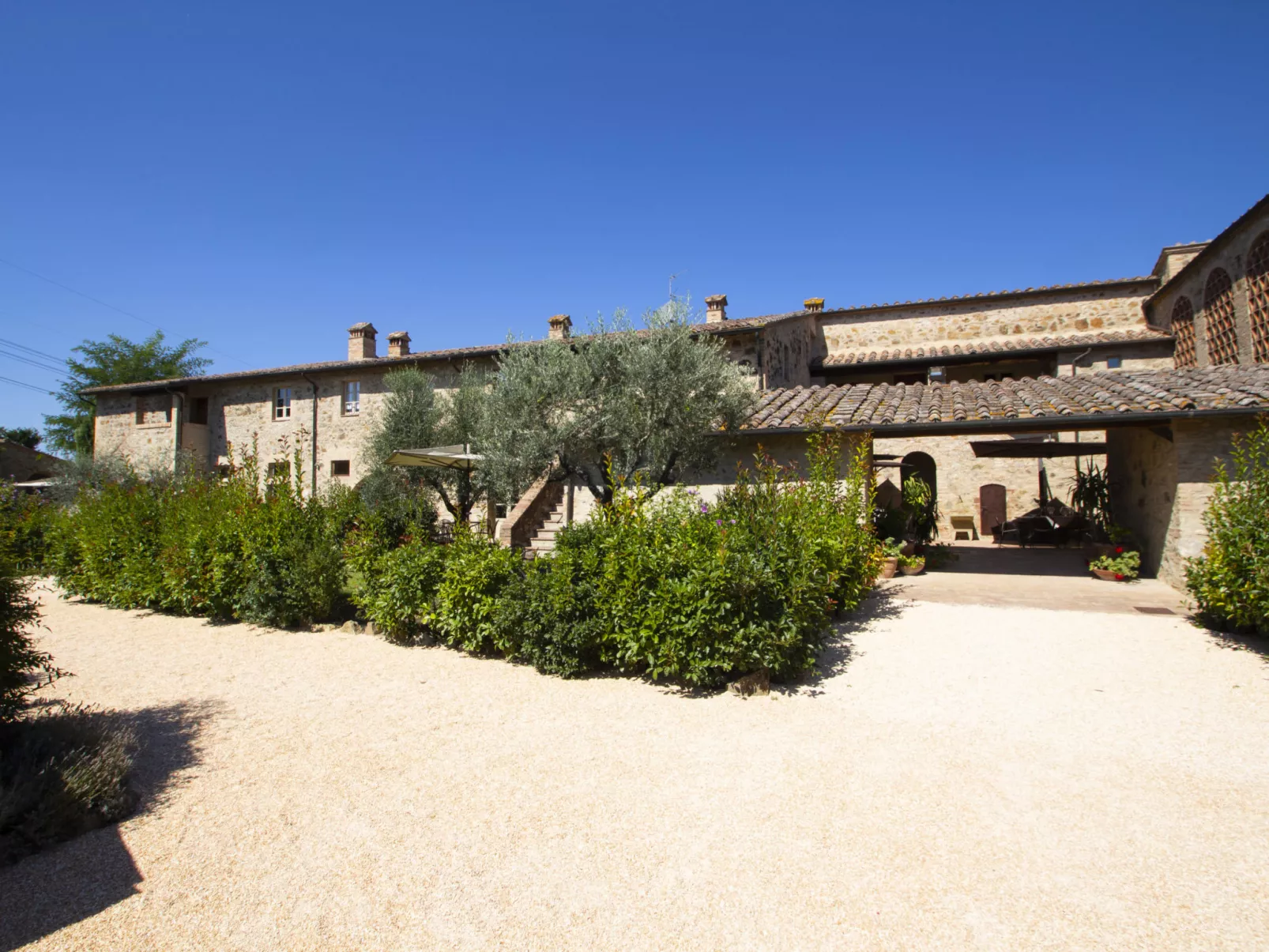 Il Cortino-Outside