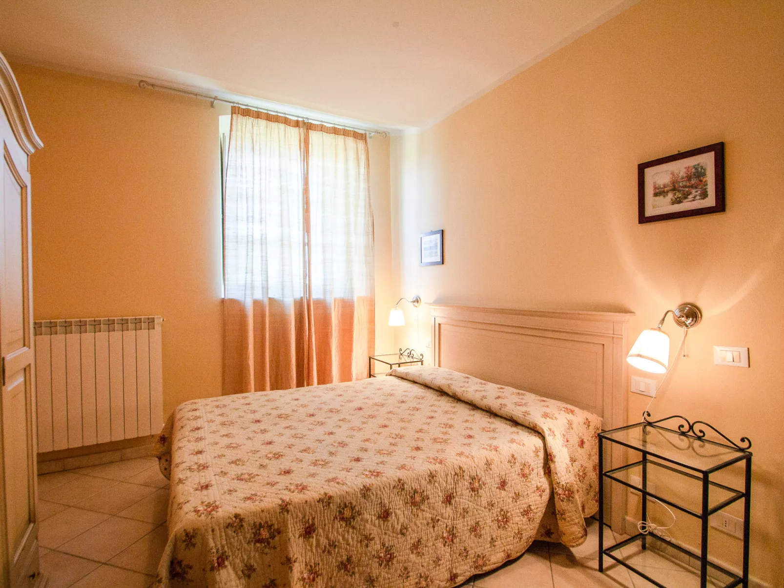 Il Tino-Inside