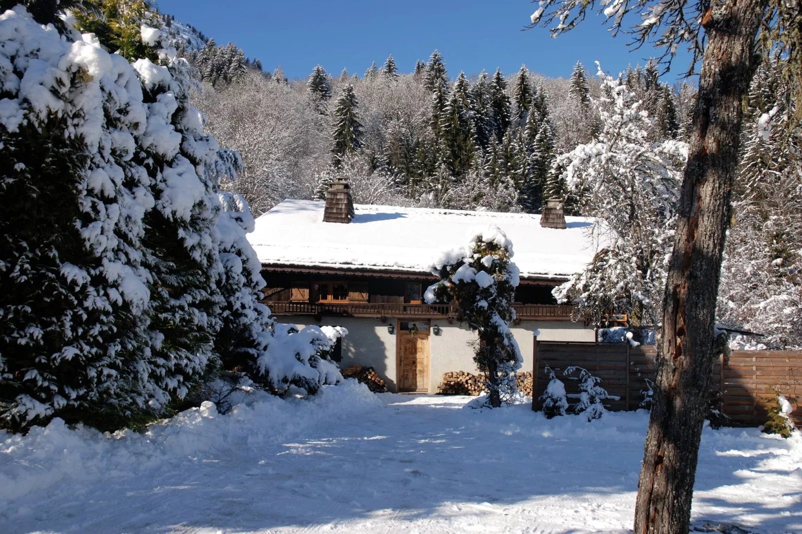 La Ferme les Violets-Exterior winter