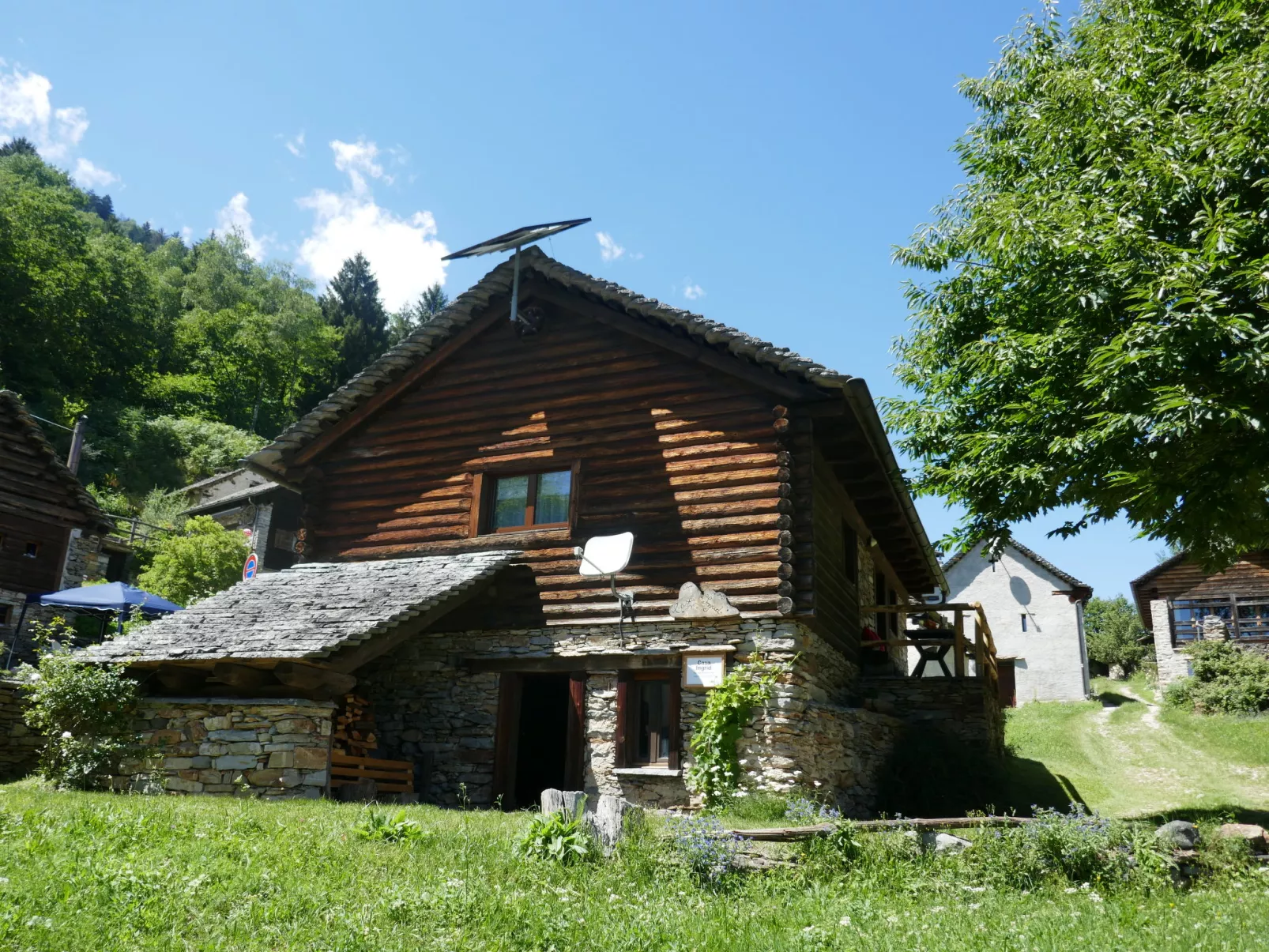 Rustico Ingrid (MVA338)-Outside