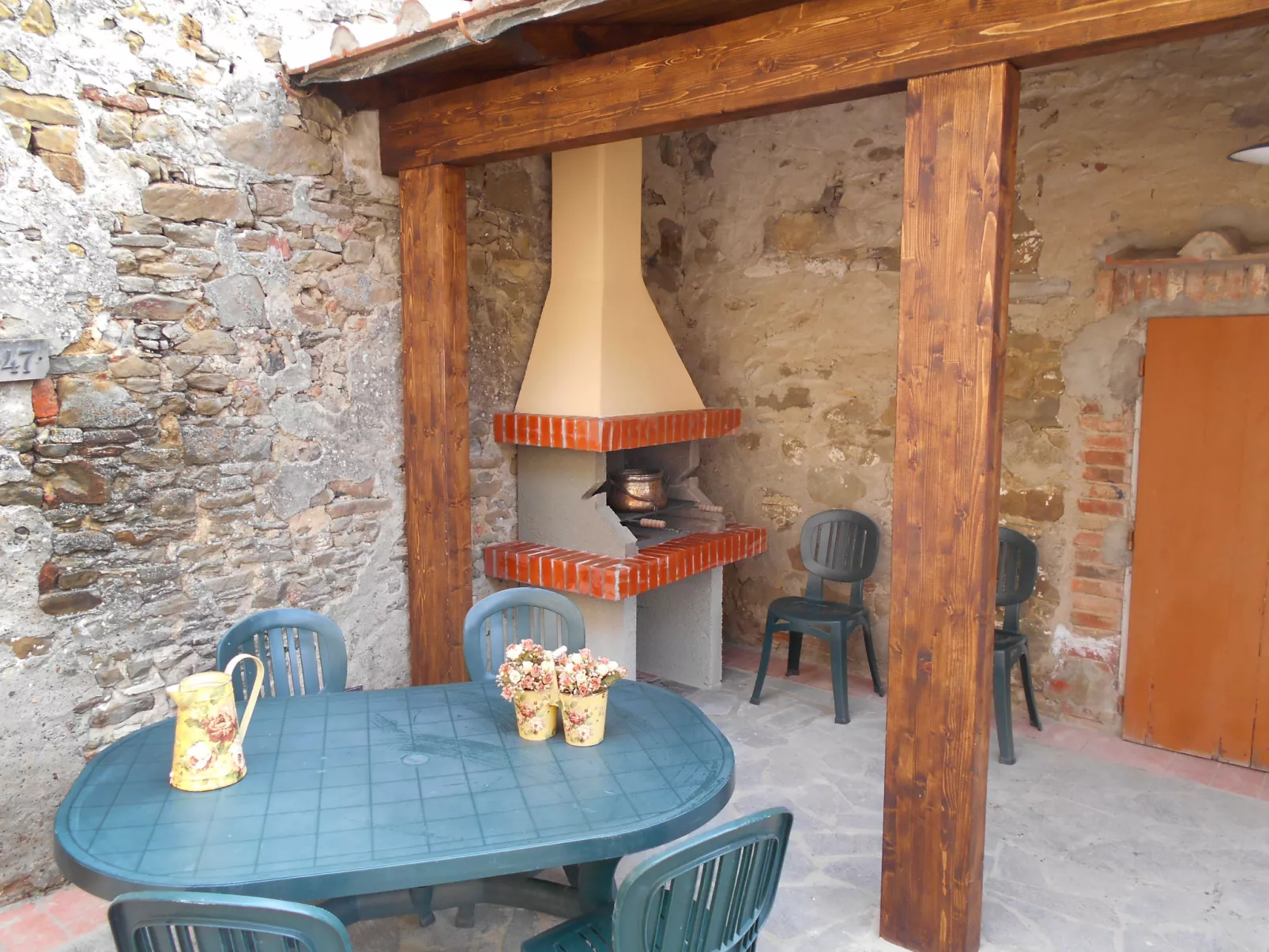 Quercia-Outside
