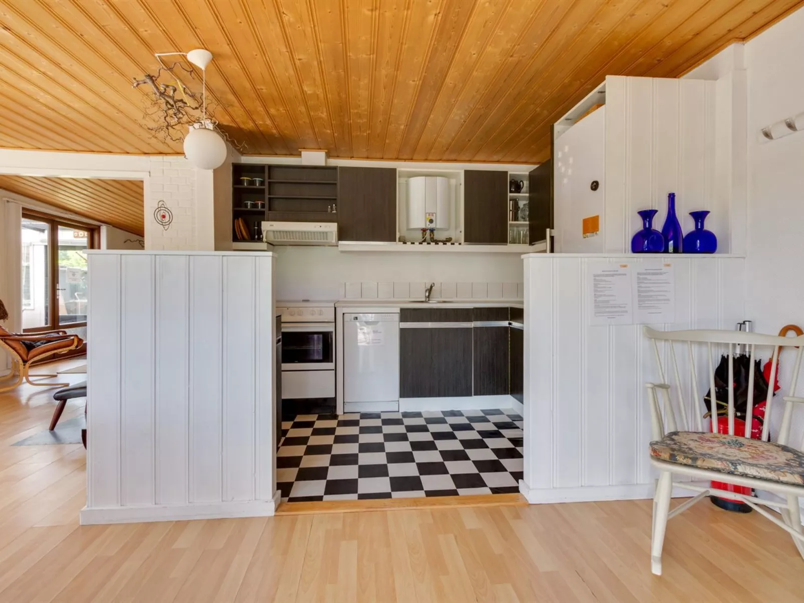 "Annamie" - 650m from the sea-Inside