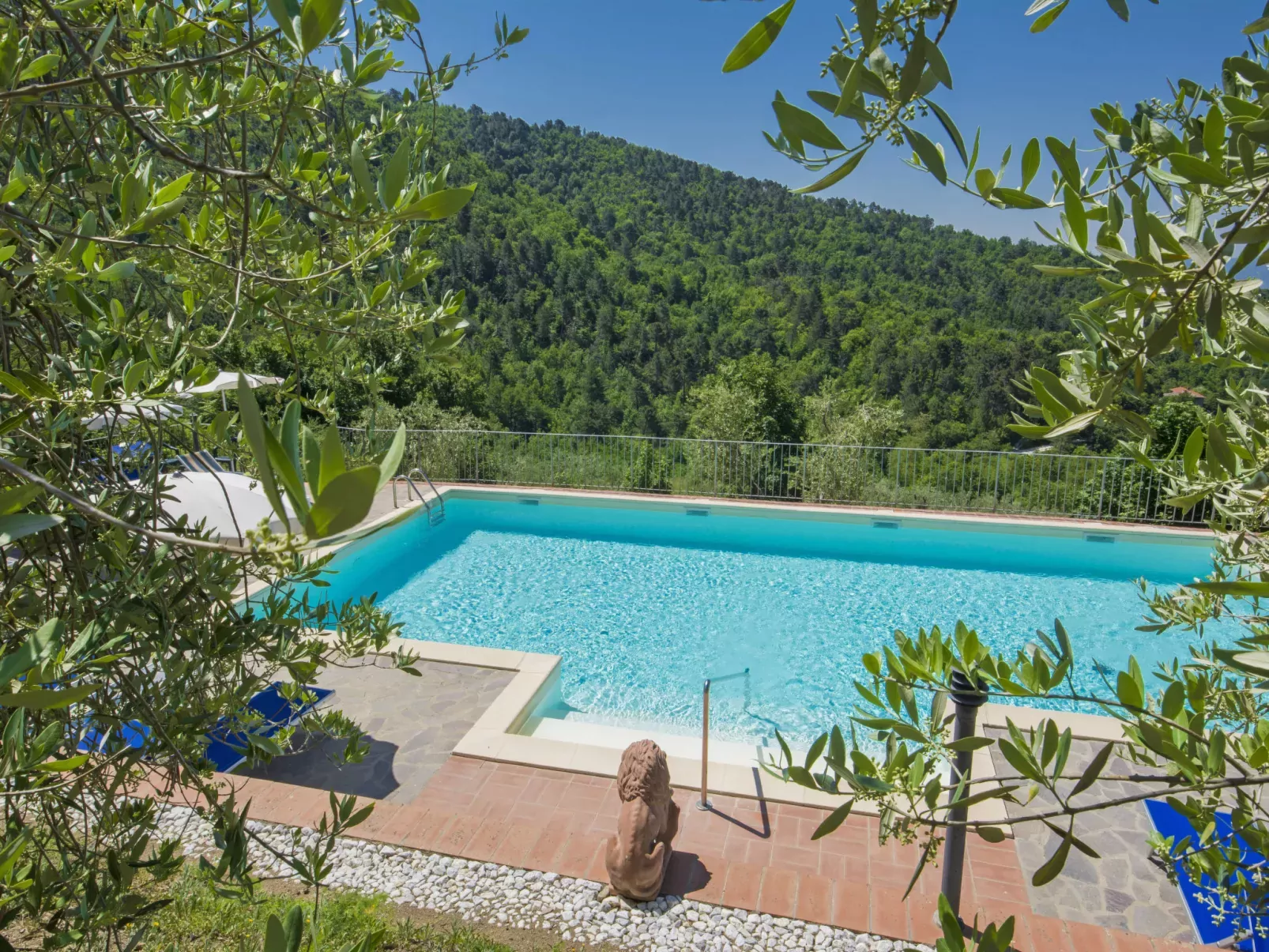 Quercia-Outside