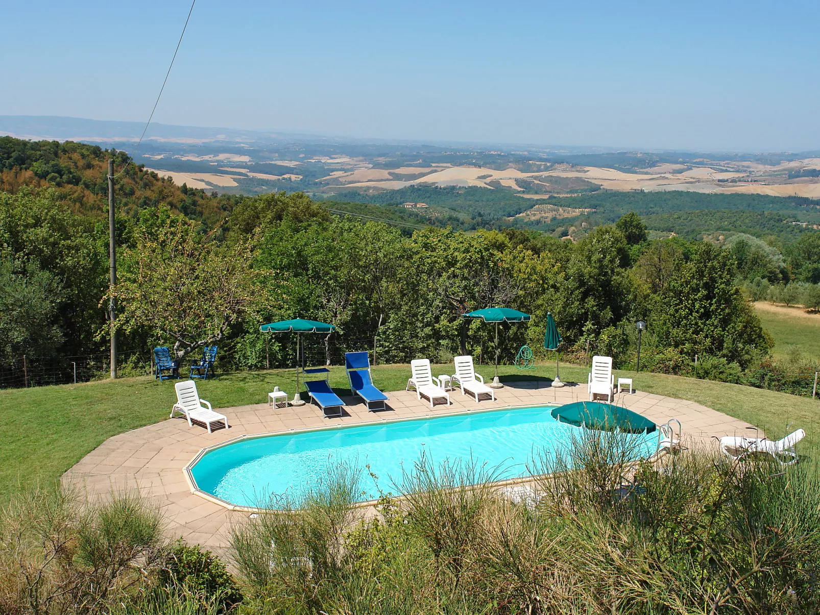 Poggio al Colle-Outside