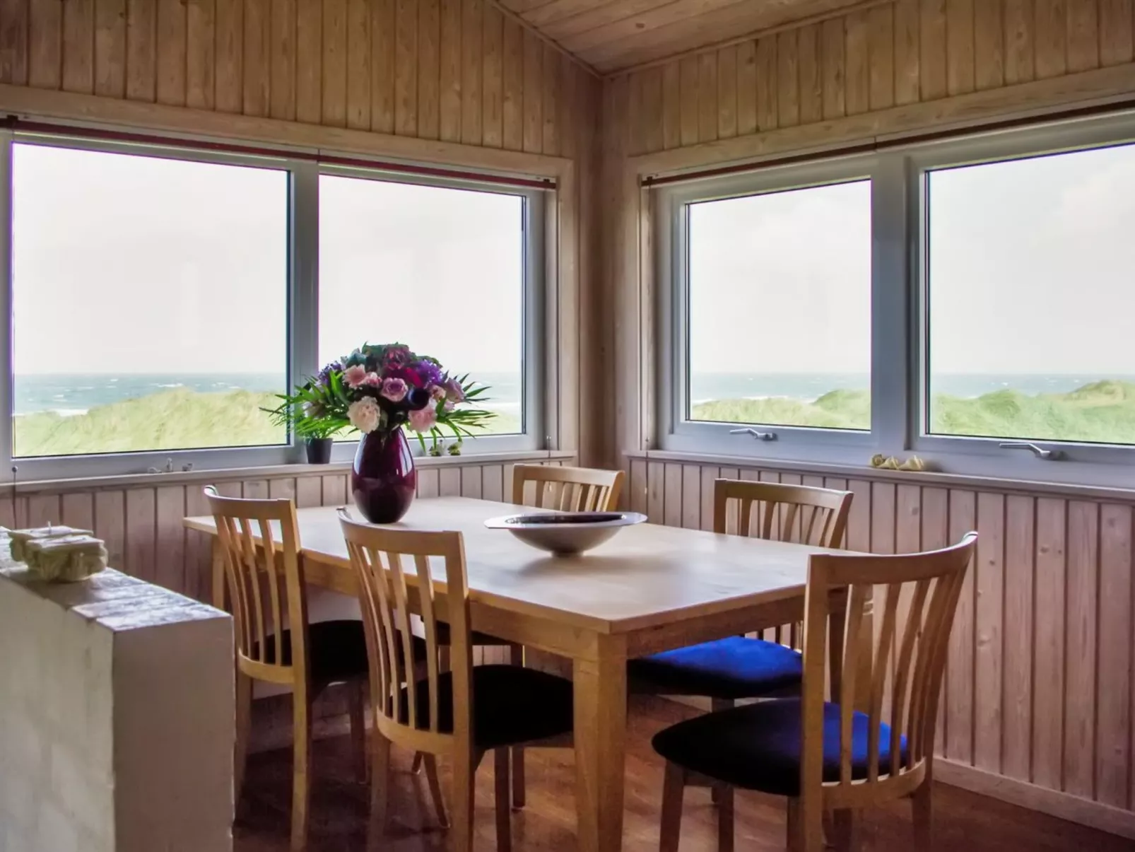 "Fatiha" - 100m from the sea-Inside