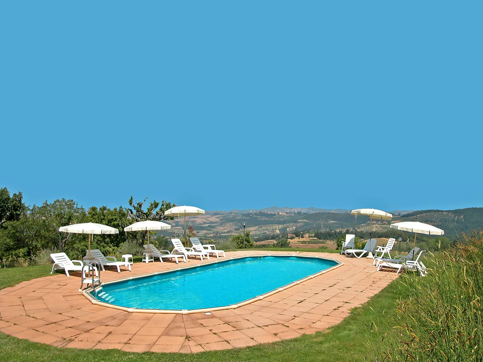 Poggio al Colle-Outside