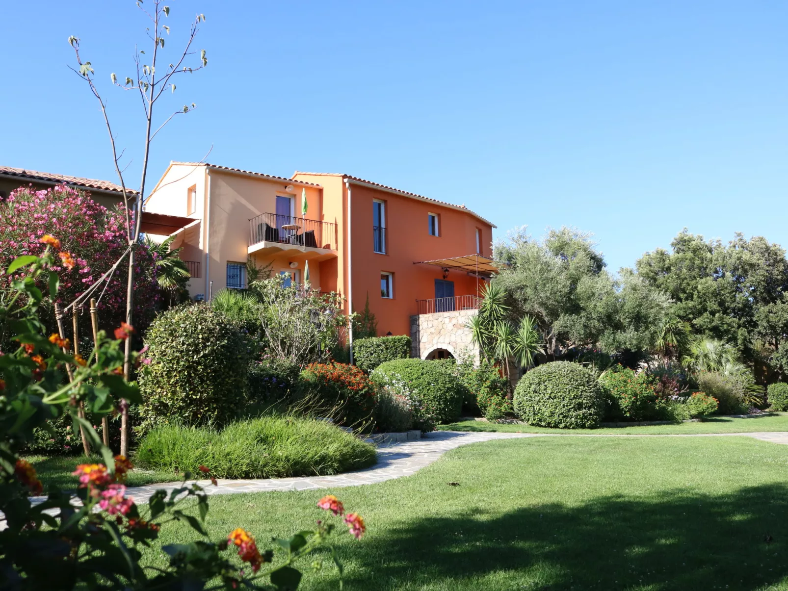T2 2 pers 30/32m²-Outside