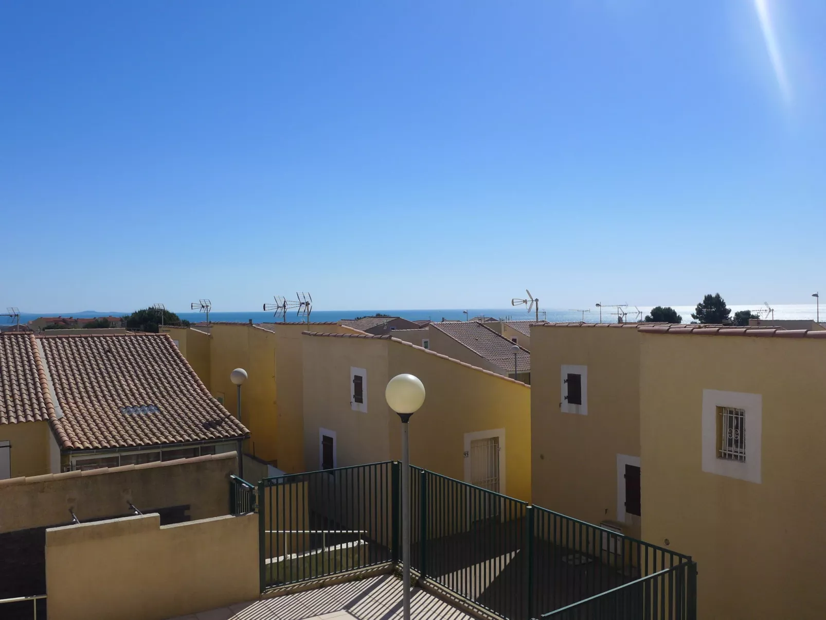 Les Hauts de St Pierre-Outside