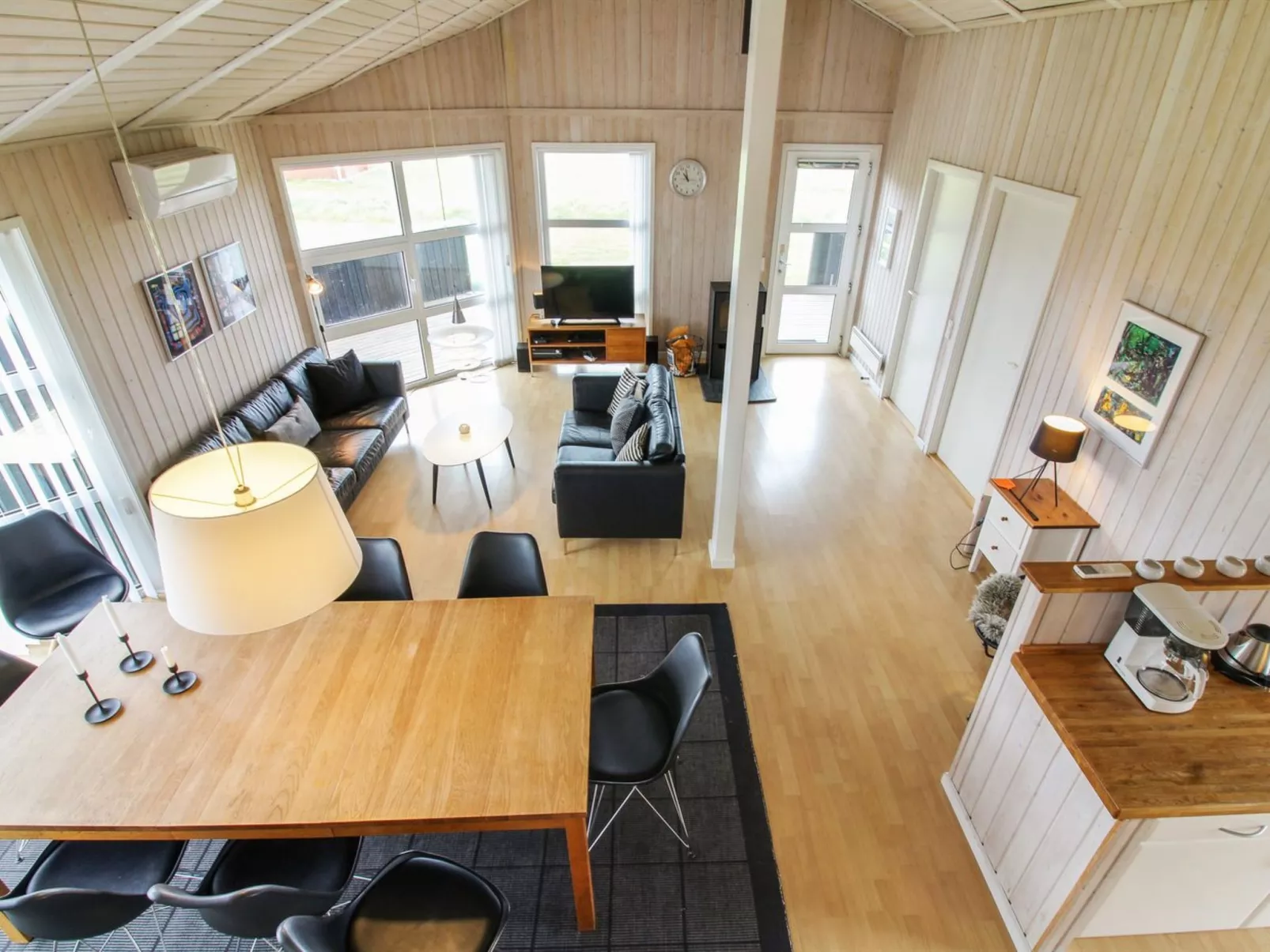 "Mette" - 98m from the sea-Inside