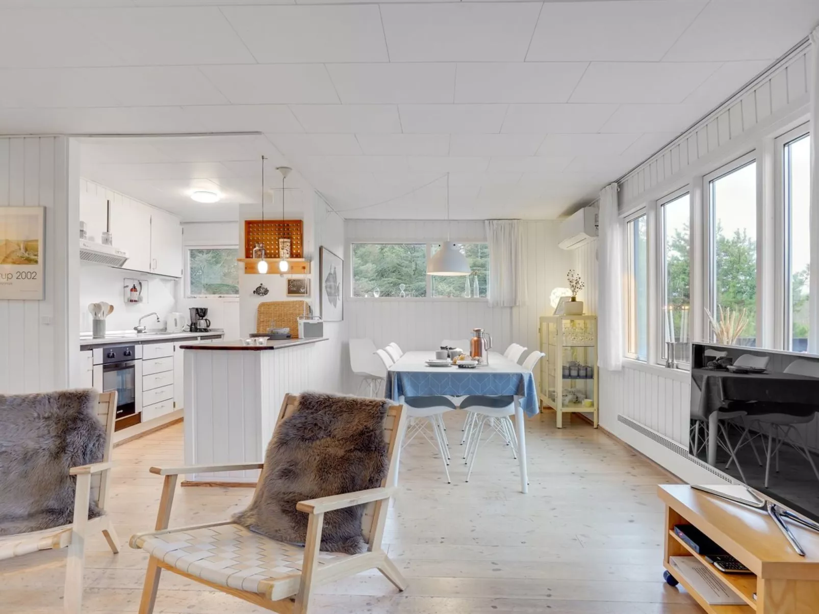 "Tuke" - 400m from the sea-Inside