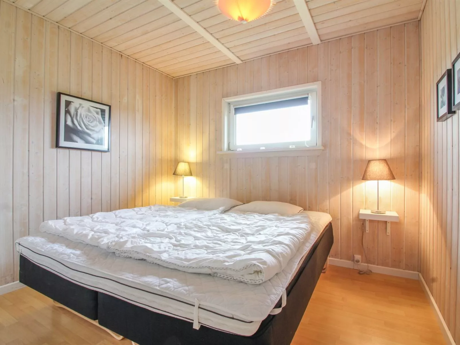 "Mette" - 98m from the sea-Inside