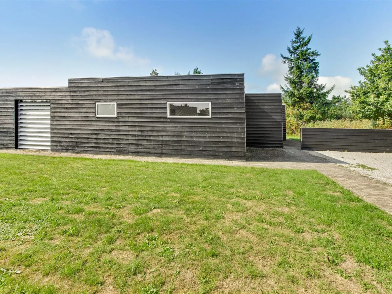"Edda" - 400m from the sea-Outside