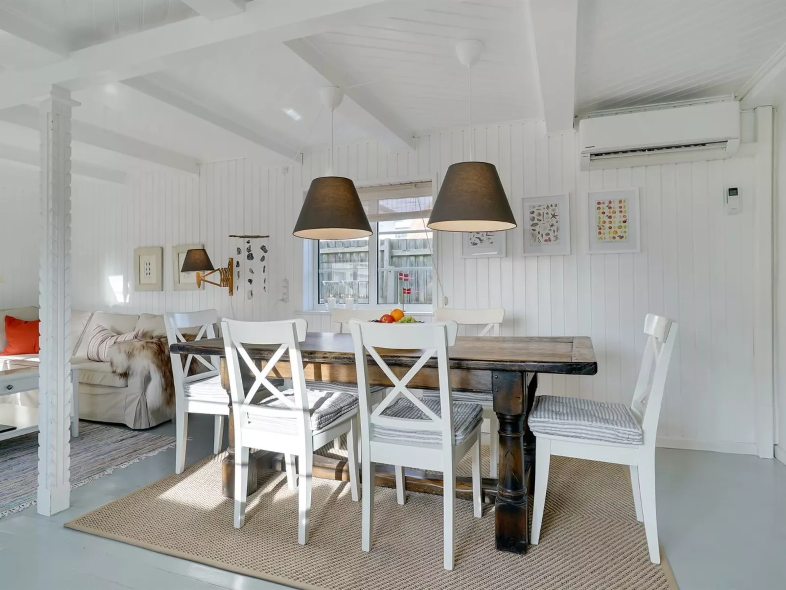 "Uddi" - 150m from the sea-Inside