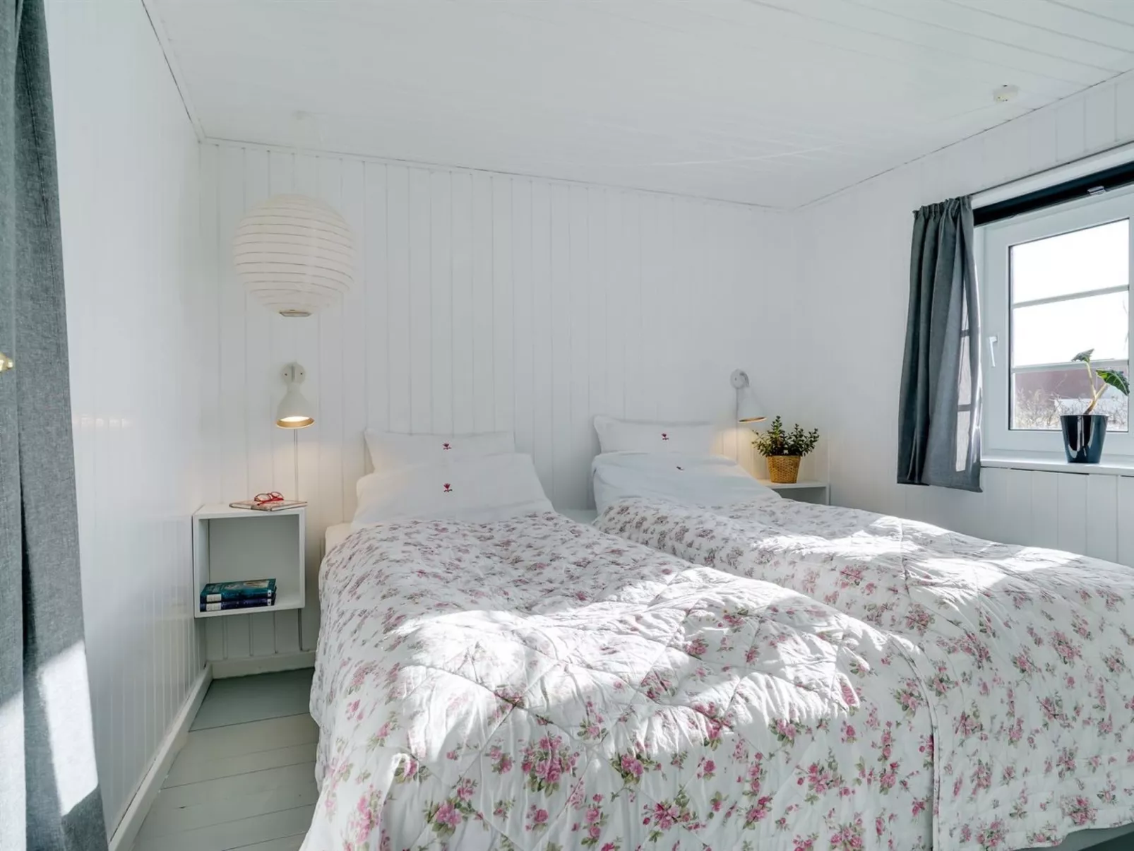 "Uddi" - 150m from the sea-Inside