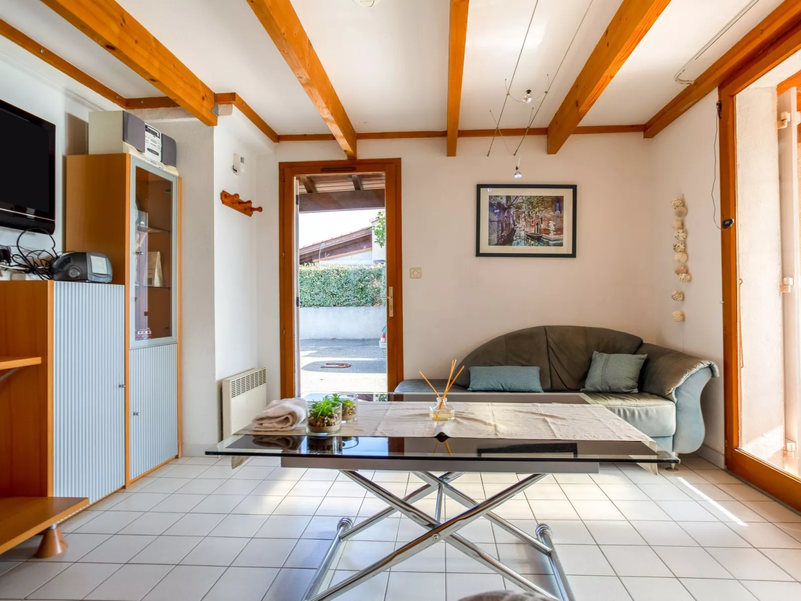 Belle Ile 1-Inside