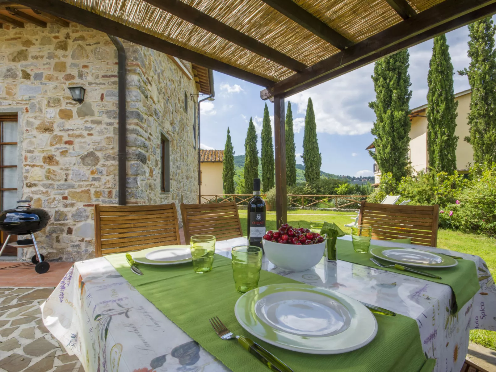La Torre-Outside